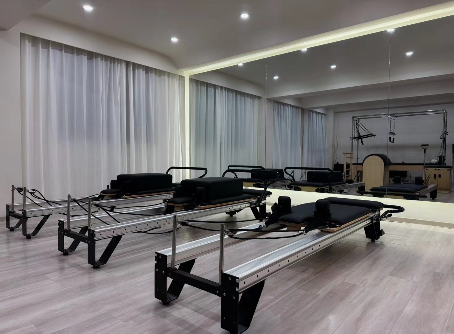 渡凡PILATES健身馆