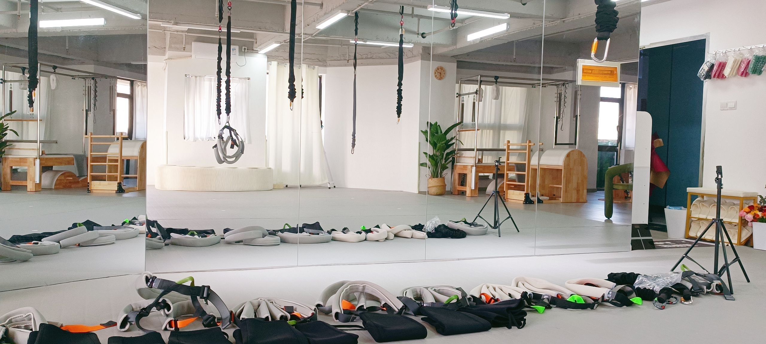 场地封面-Q+普拉提室内蹦极