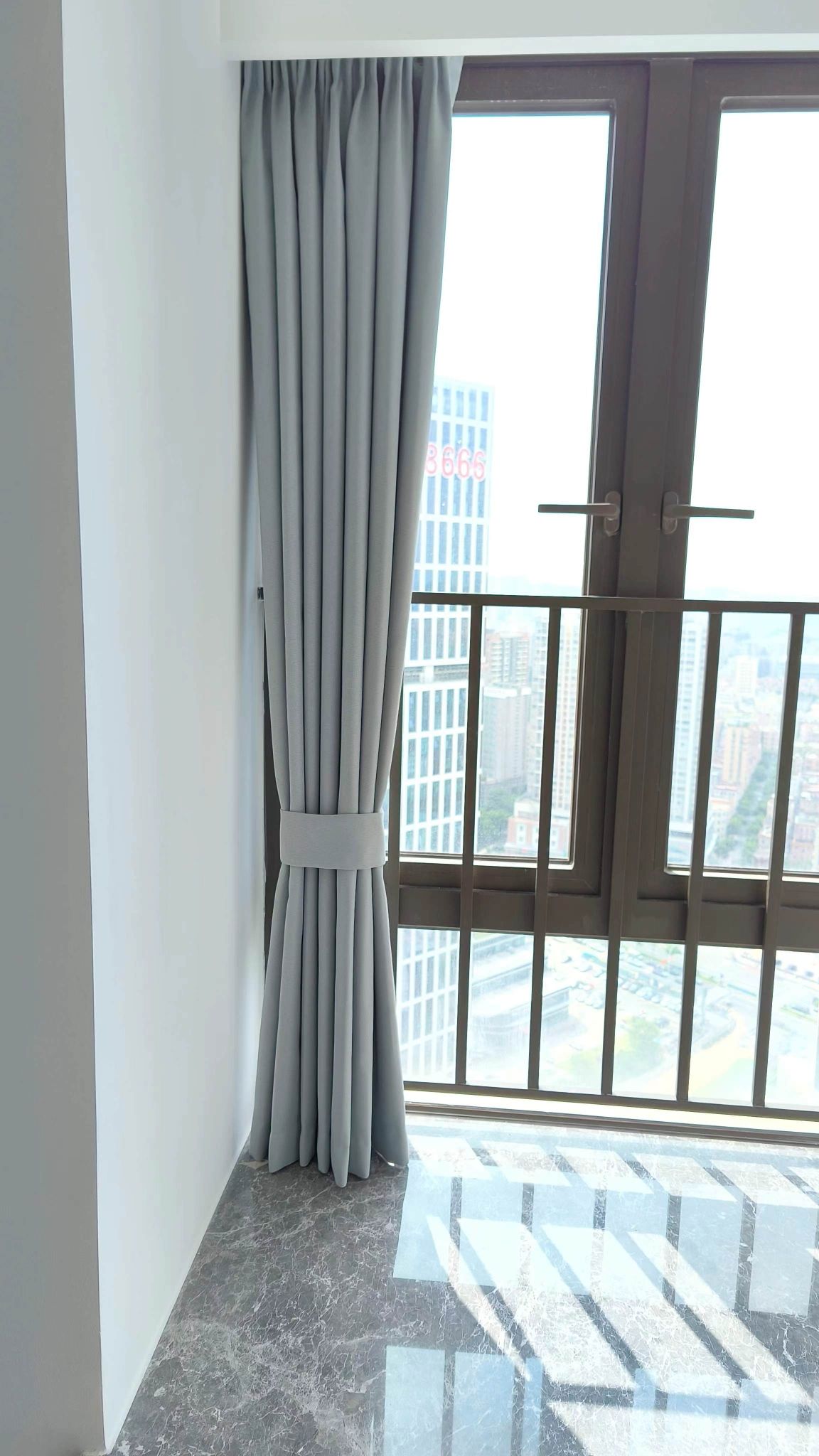 深圳金纺窗帘卷帘批发