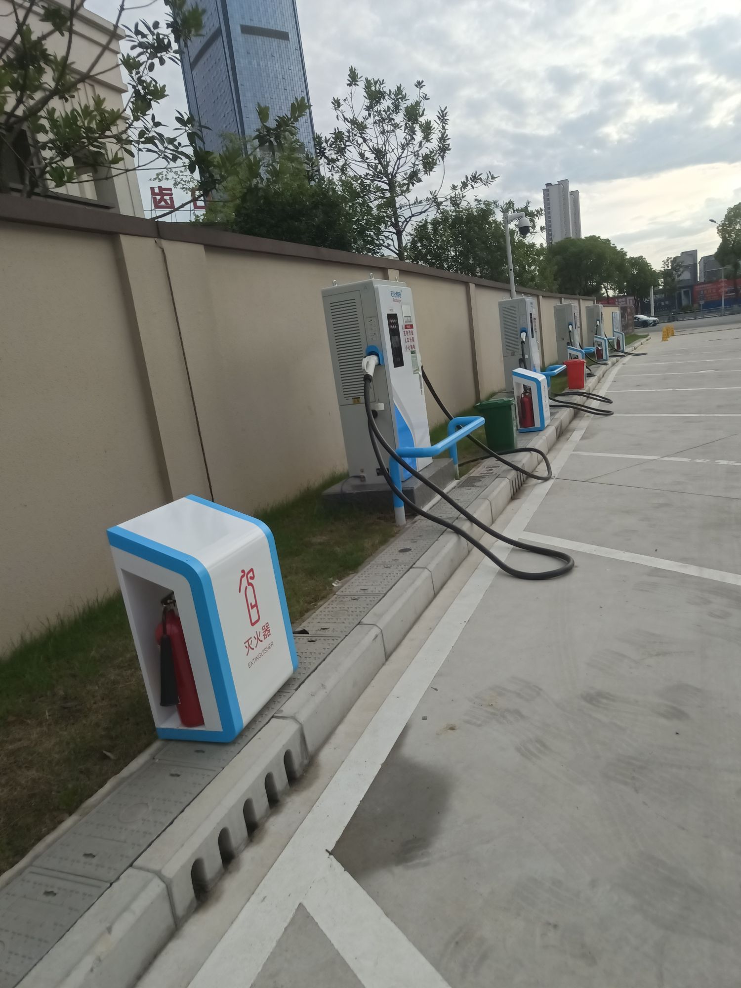 中国石化汽车充电站(安徽-六安-舒城中心-加油中心充电站)