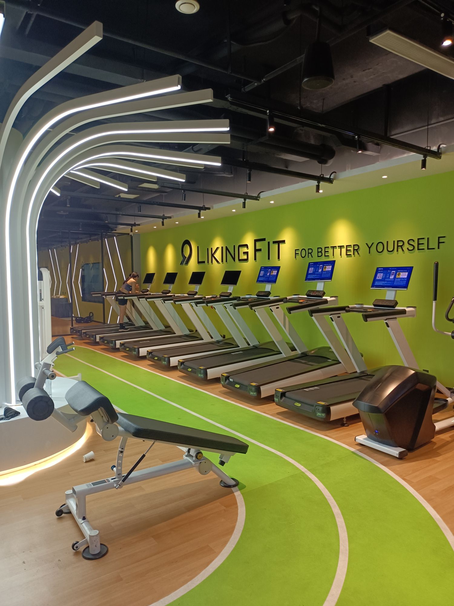 场地封面-Liking Fit 24h智能健身馆(ICC武汉环贸中心B座店)