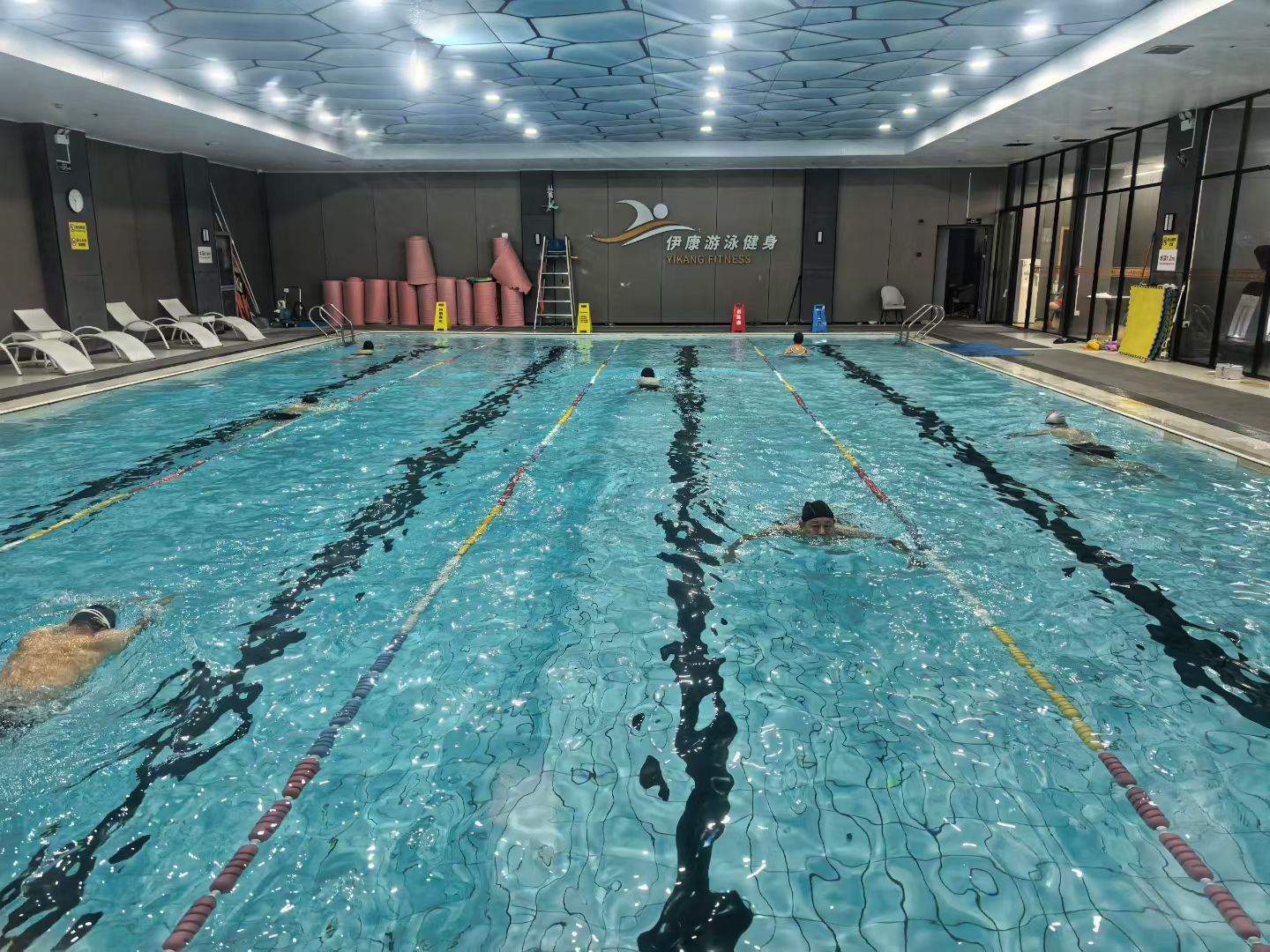 场地封面-伊康游泳健身(万轩有氧生活广场店)