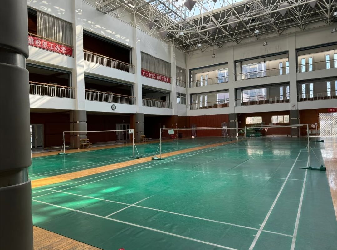 场地封面-中能电力羽毛球俱乐部