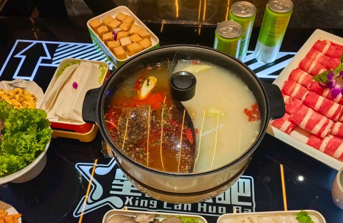 场地封面-星璨火吧KTV聚会餐厅(华清广场店)