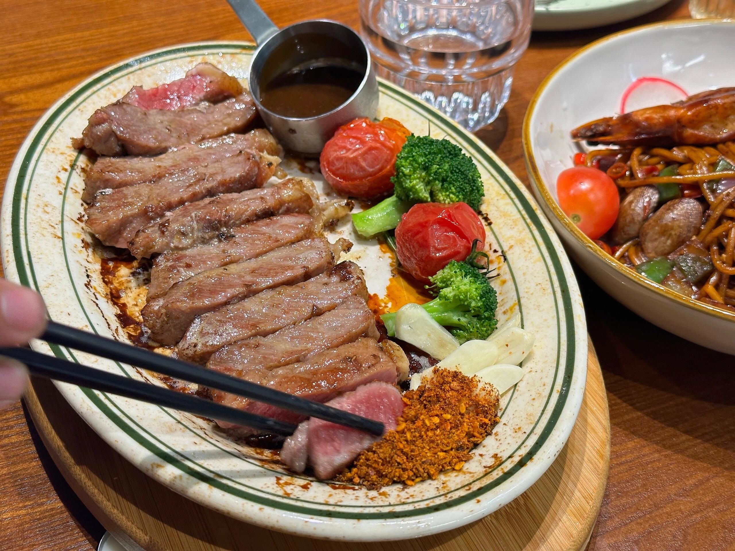 野巷子.无界餐厅(润达国际店)