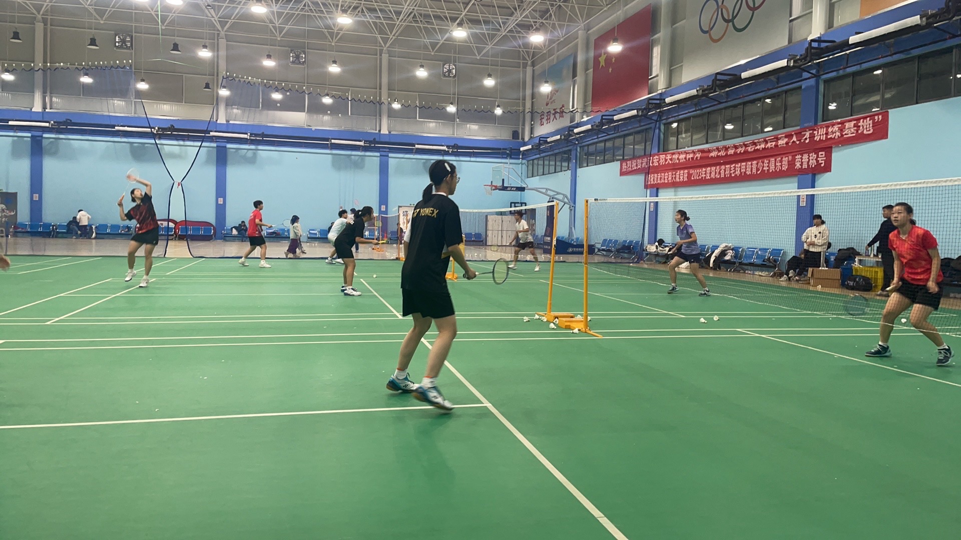 场地封面-武汉宏羽天成羽毛球馆