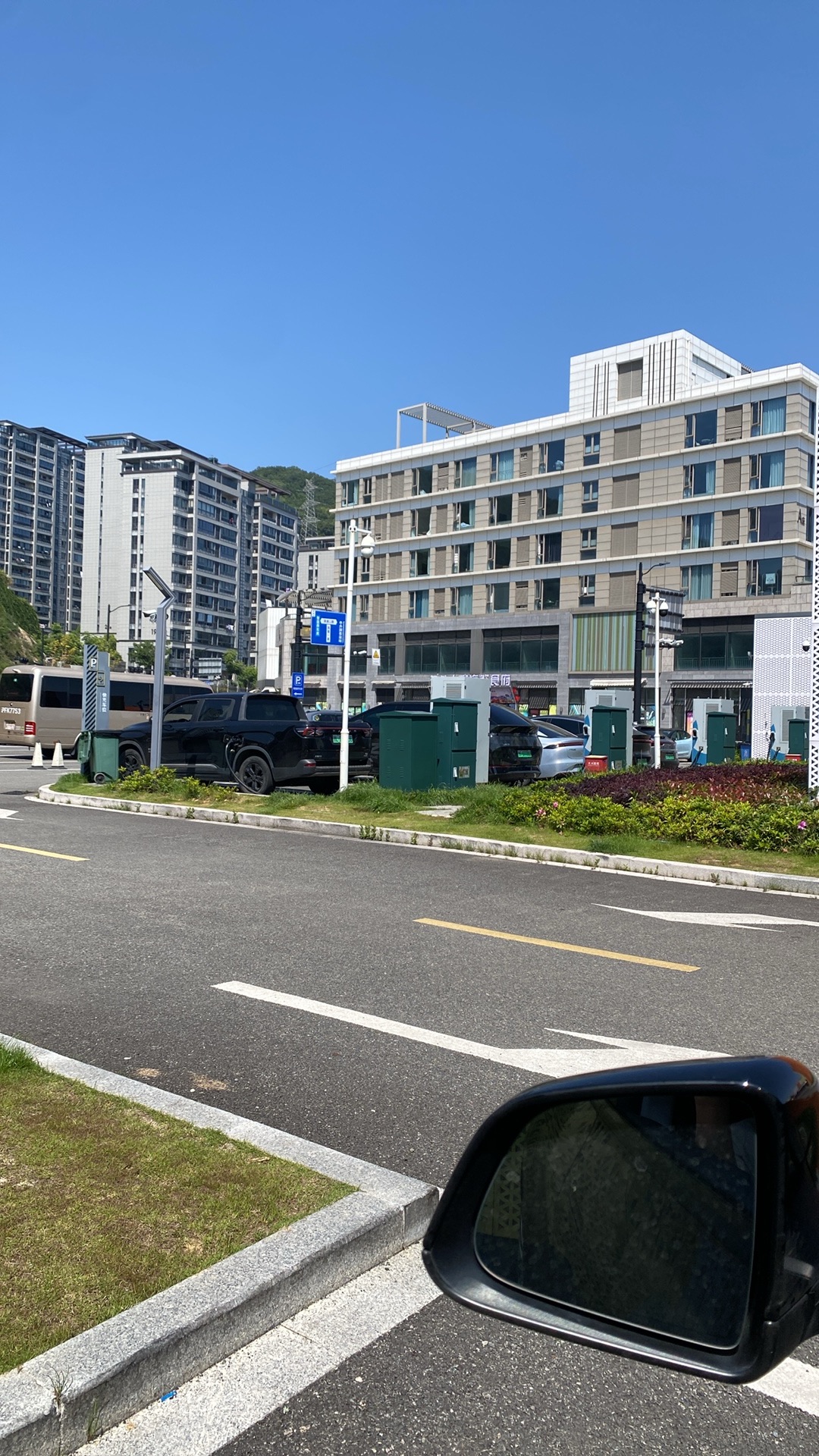国家电网汽车充电站(浙江省舟山市普陀区半升洞停车场)