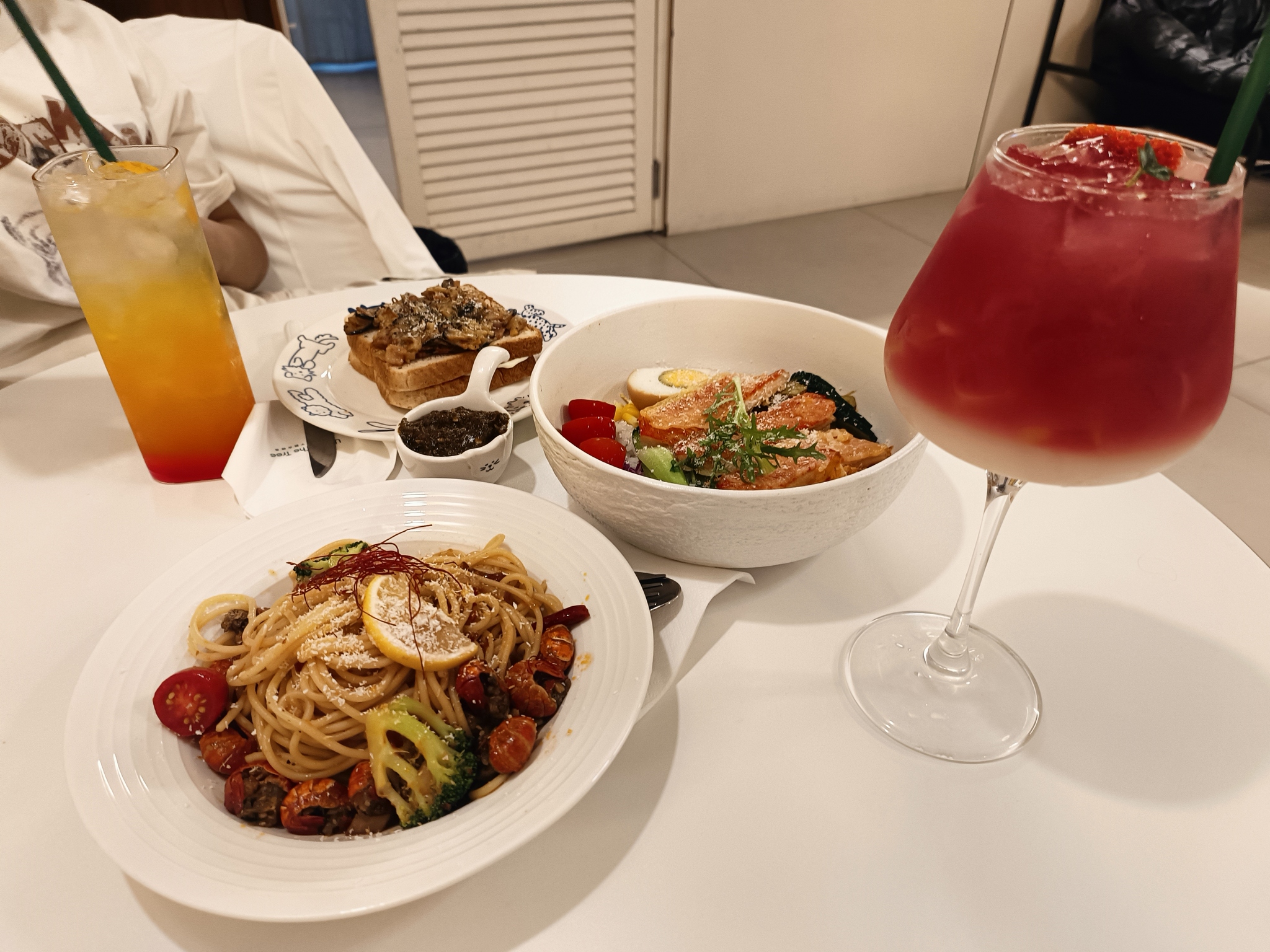 树下融合餐厅(总店)