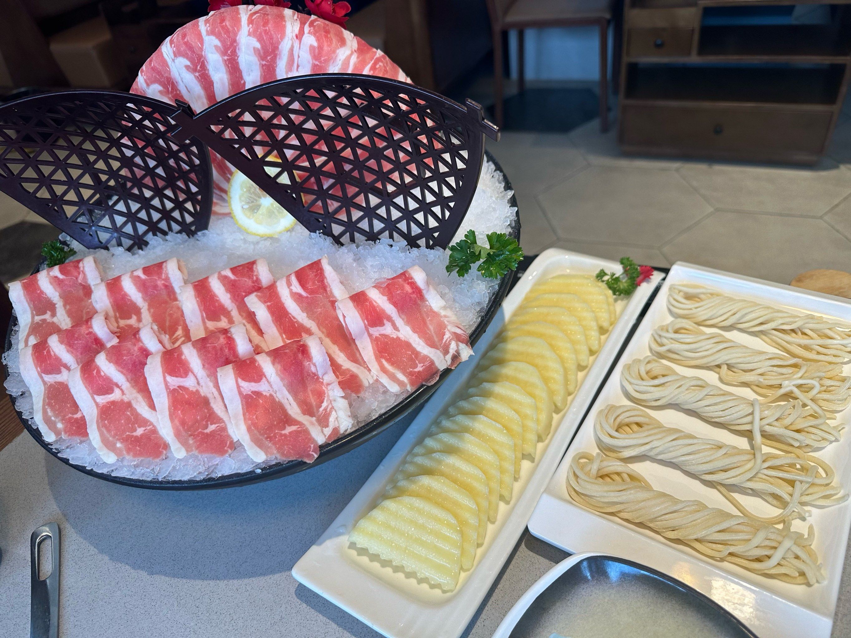 快乐小羊火锅餐厅