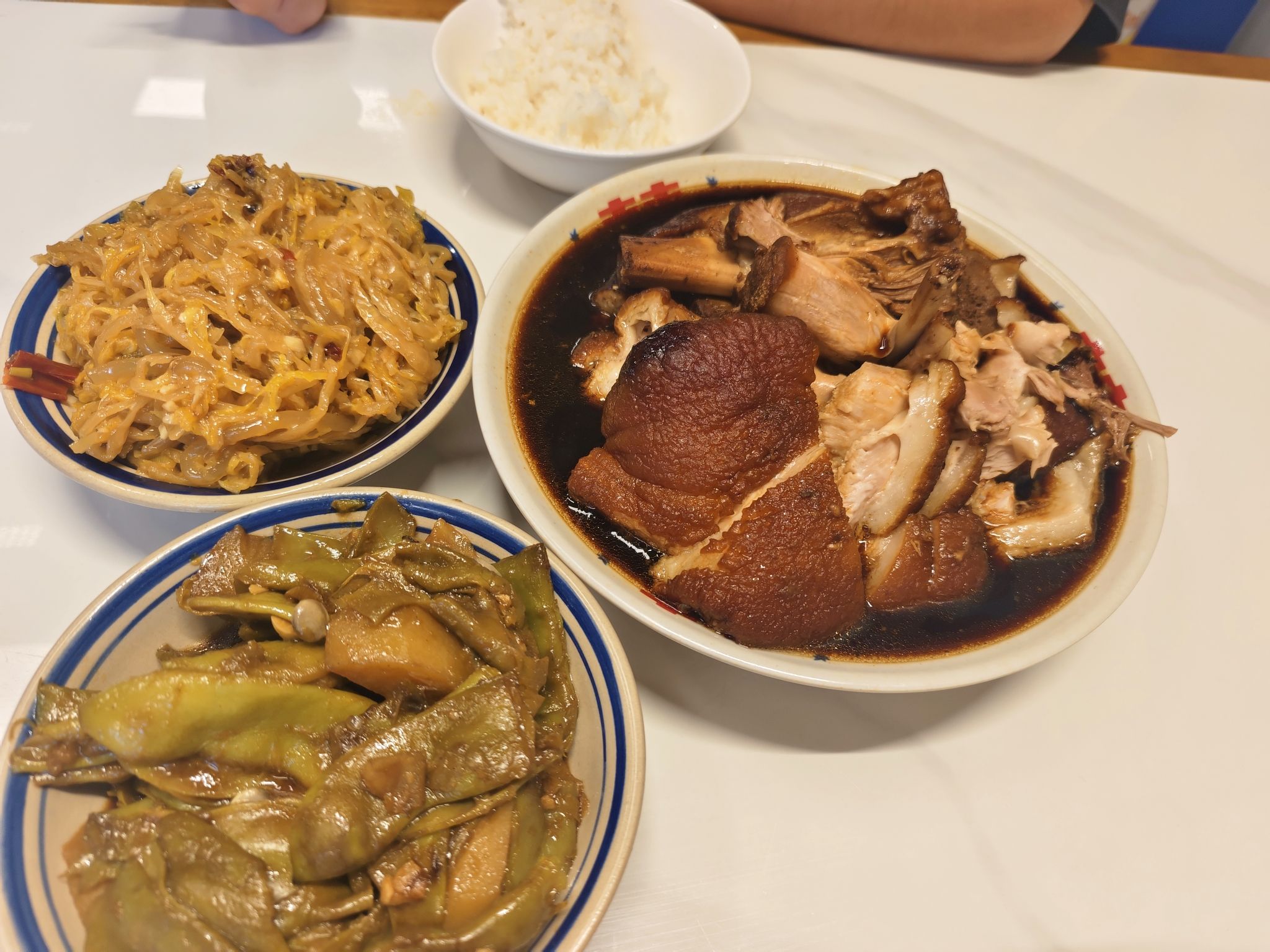 花姐扒肉(金鸡岭店)
