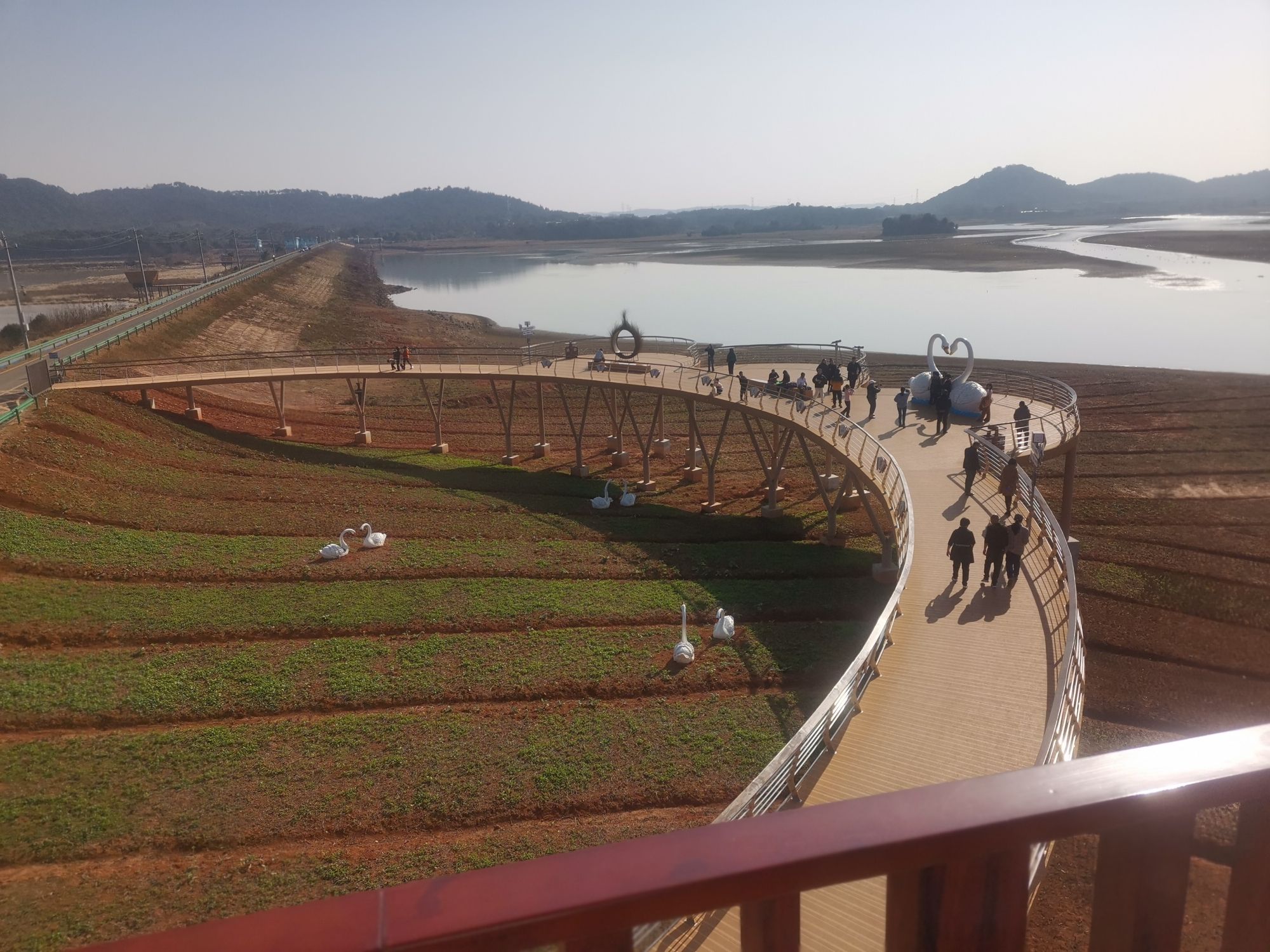 天鹅小镇观鸟塔旅行图片 3