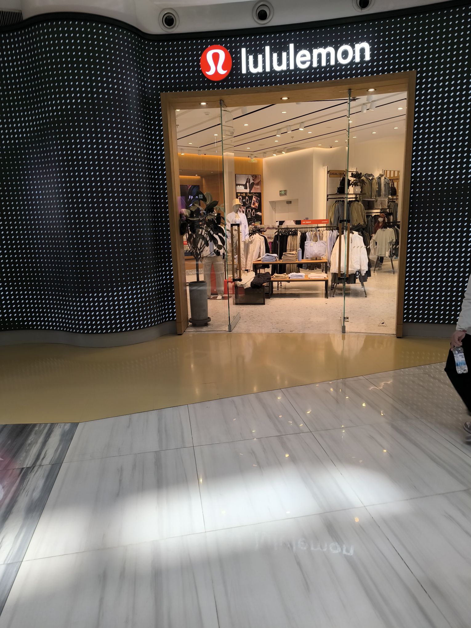 lululemon(天津大悦城北区店)