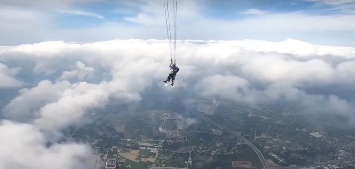 场地封面-广州高空跳伞基地(越秀·财富广场店)