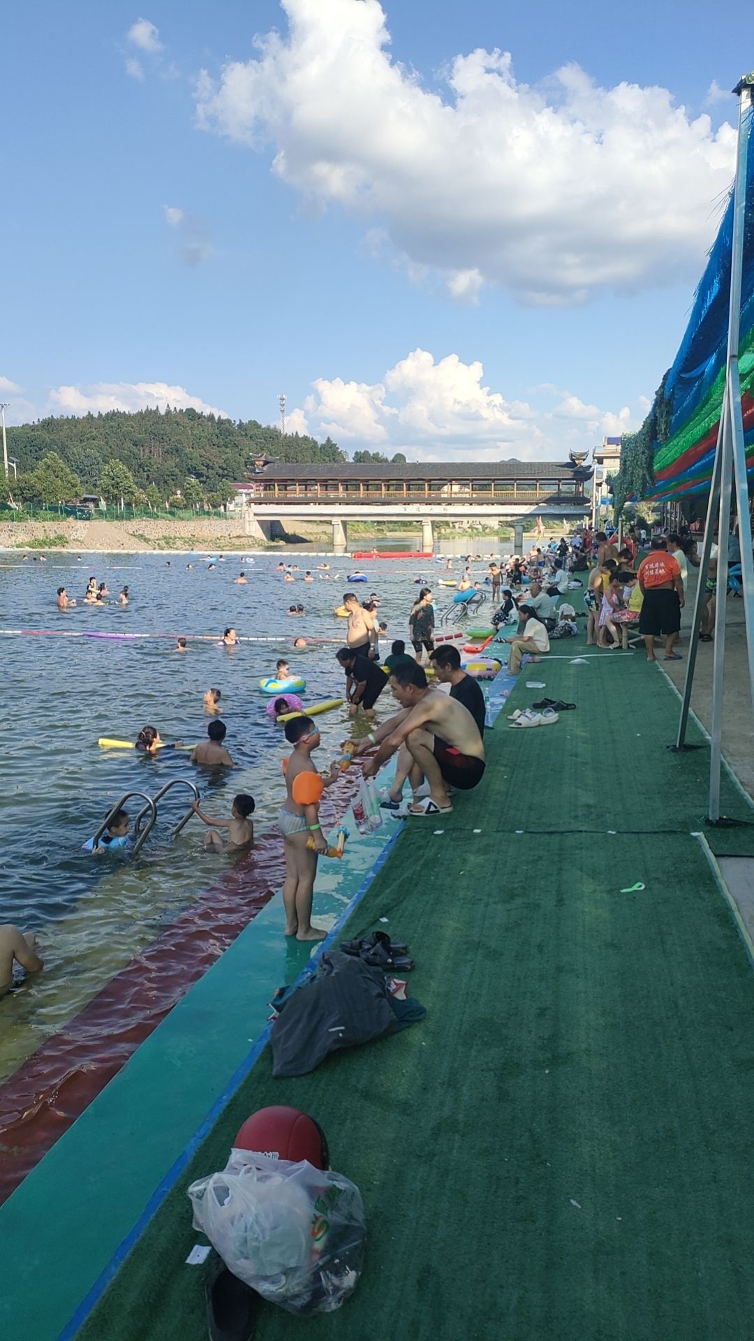 百选游泳训练基地