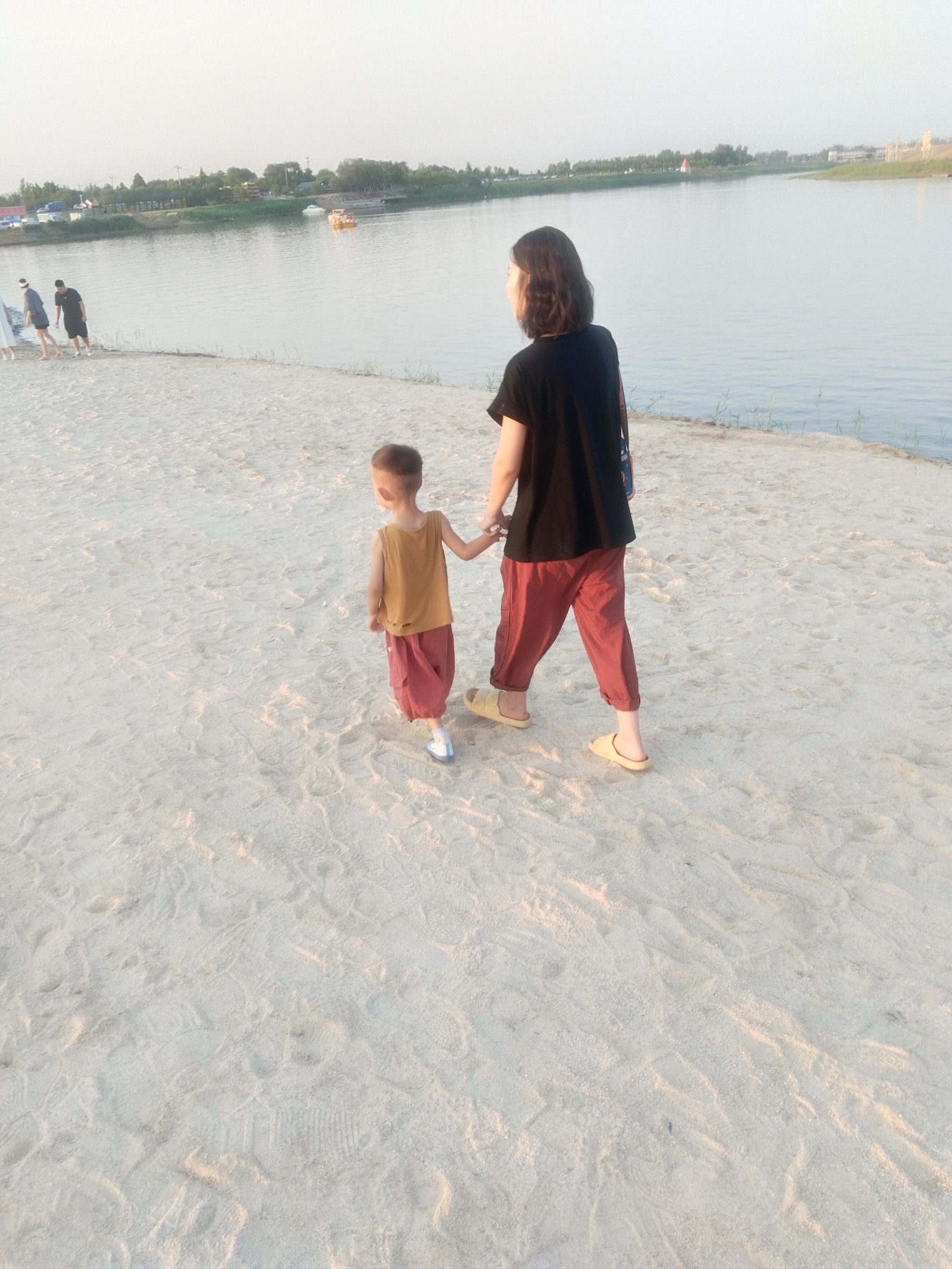 爱心岛红沙滩旅行图片 1