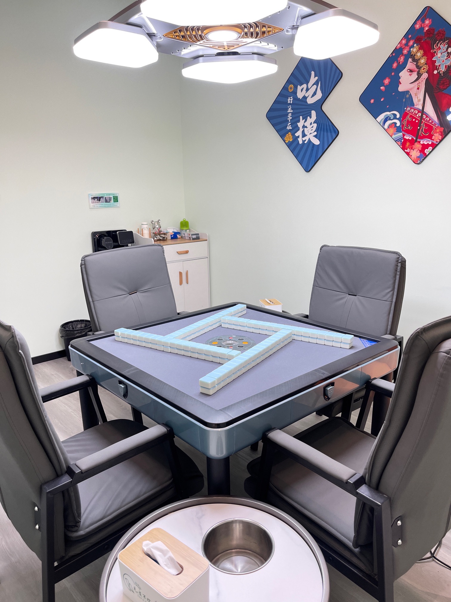 场地封面-无雀不欢·24H自助棋牌室(浦厦广场店)