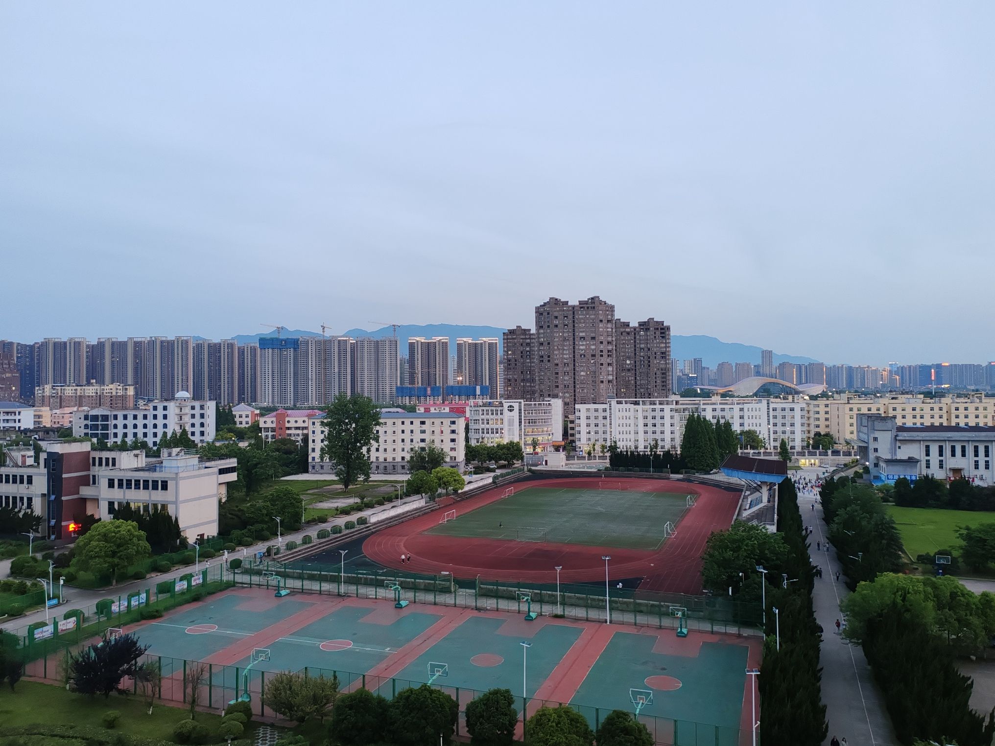 九江职业大学(鹤问湖校区-北区)