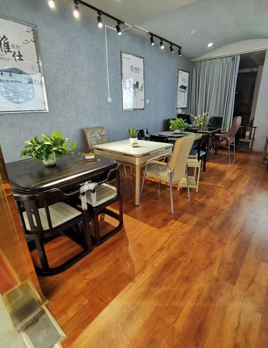 长沙牌具魔术扑克麻将机(遥控程序安装店)