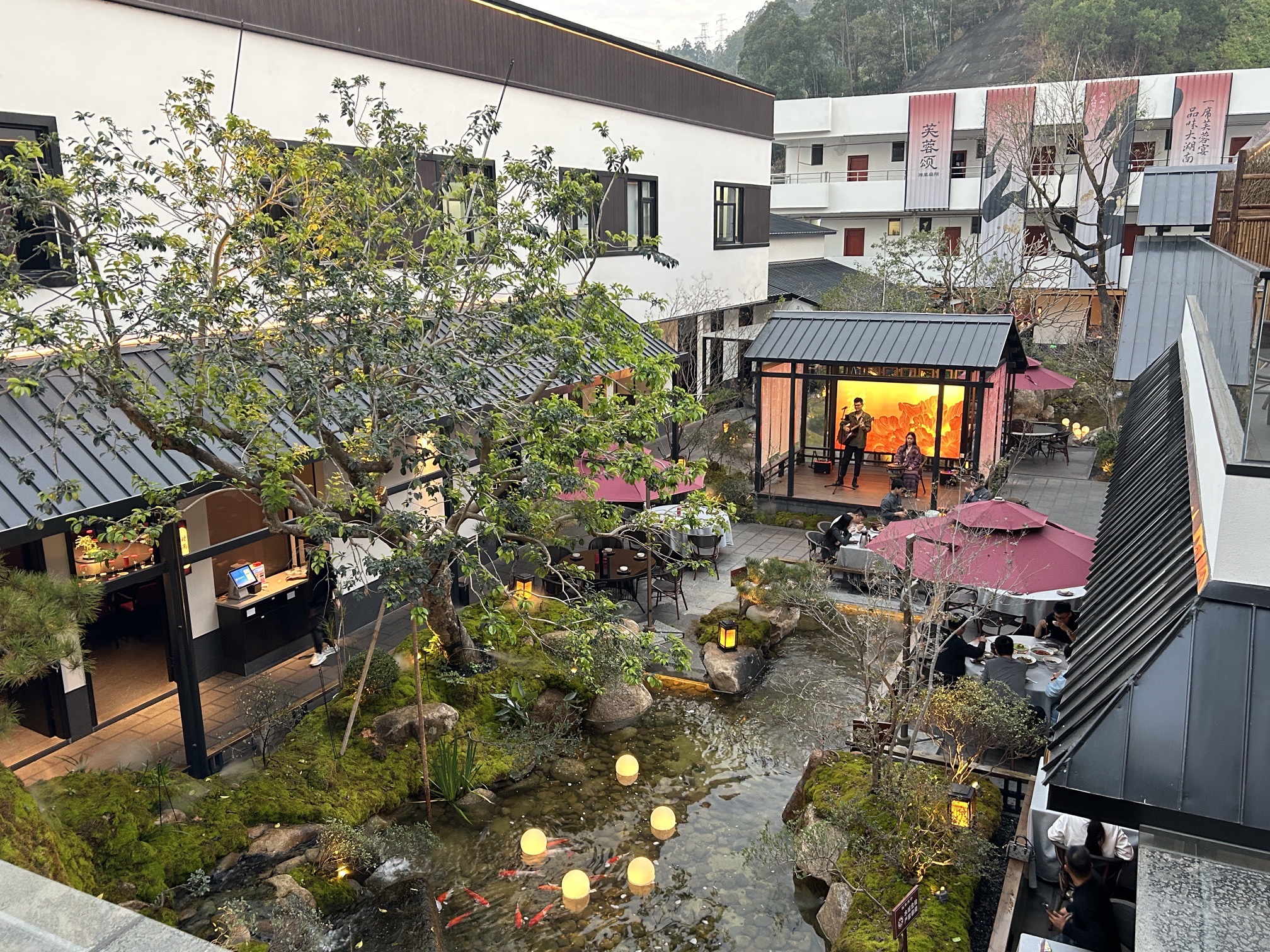 芙蓉颂·湘菜庭院中餐厅