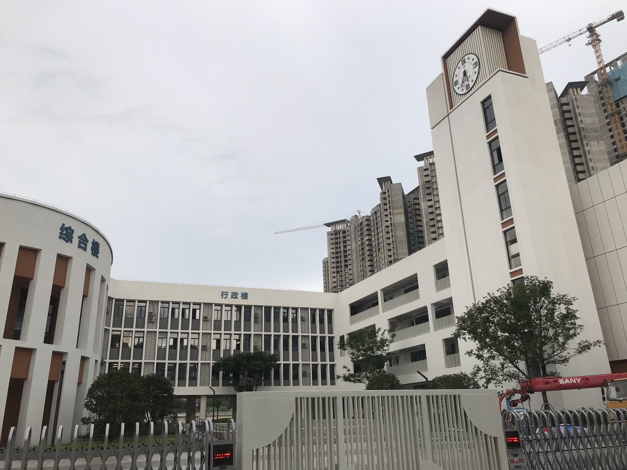 惠州市第一中学(仲恺校区)
