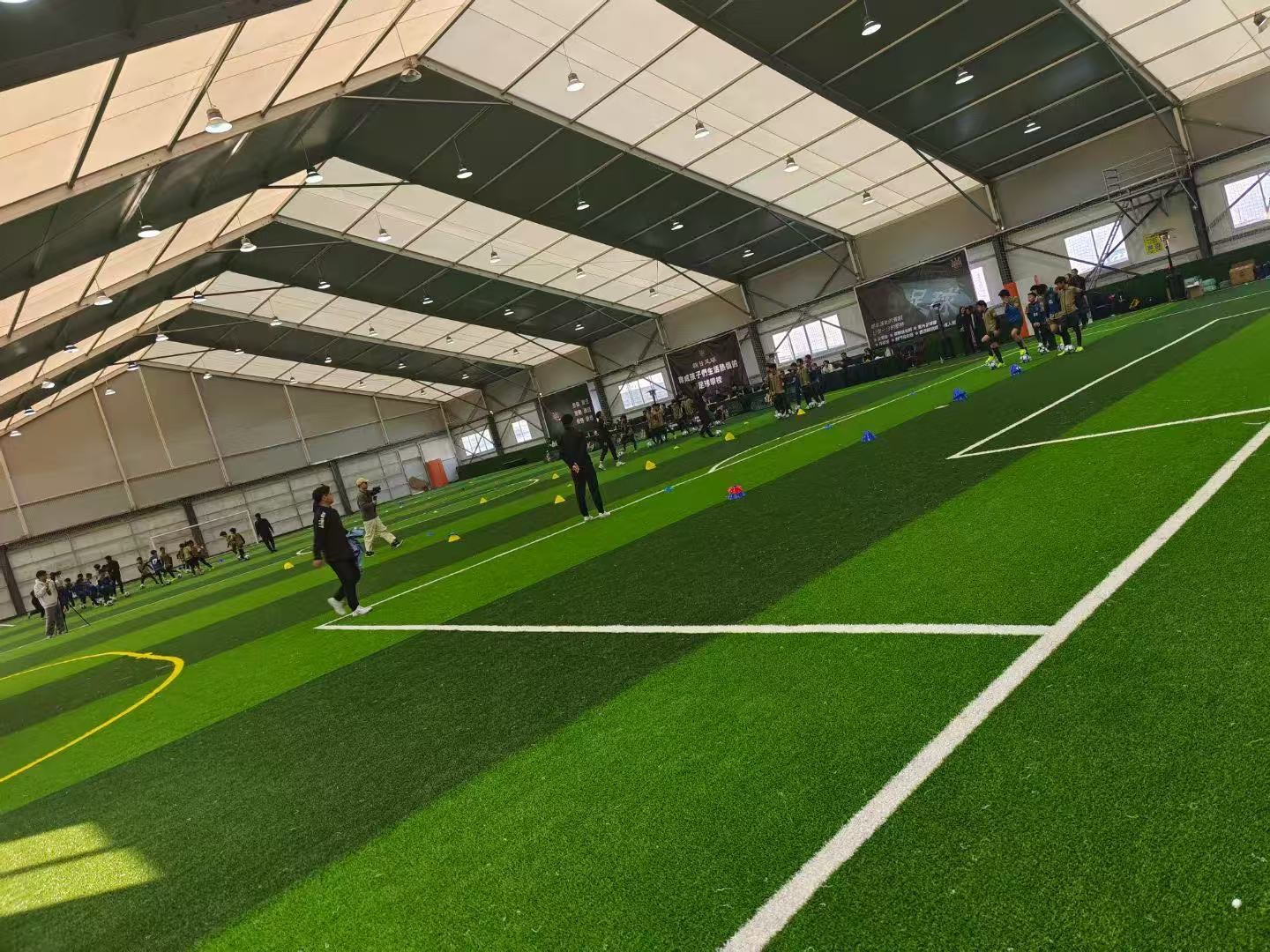 场地封面-OPARK体育公园足球场