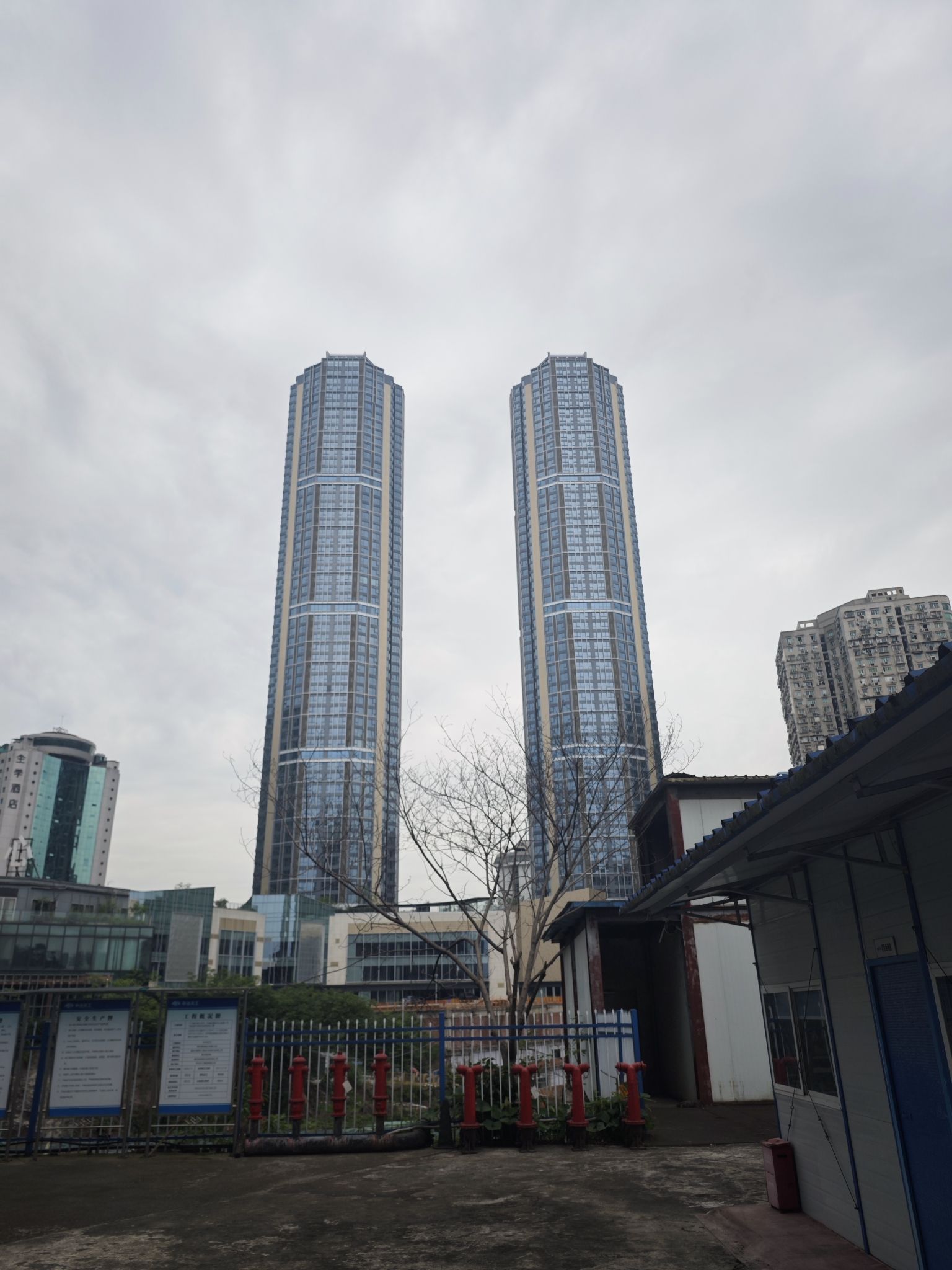 重庆中心(建设中)