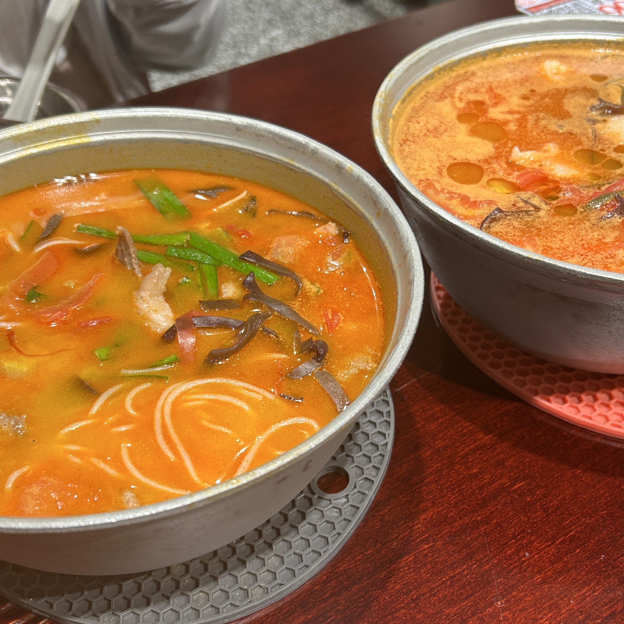 曾三仙米线(人民医院安置小区店)