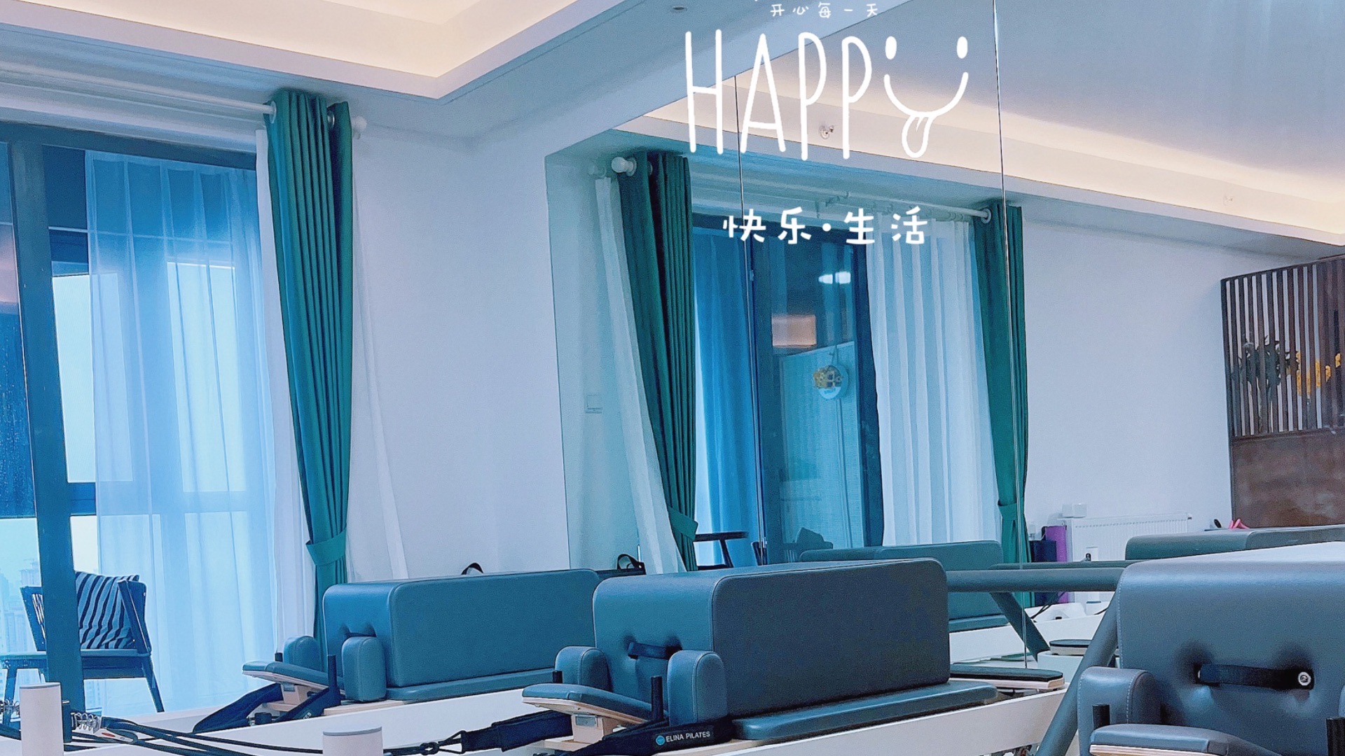 场地封面-伽逸瑜伽普拉提(海天欢乐购A座店)