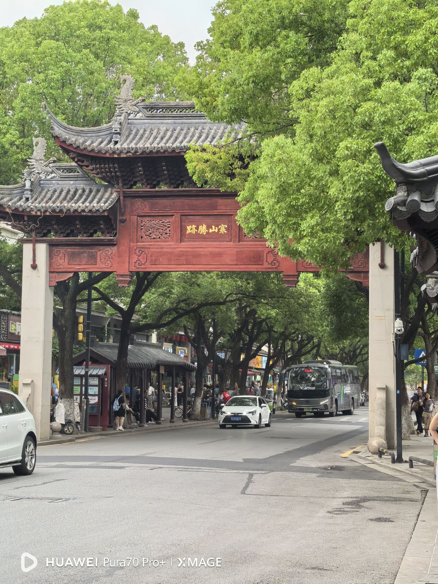寒山寺铜勺浜地面停车场(出入口)