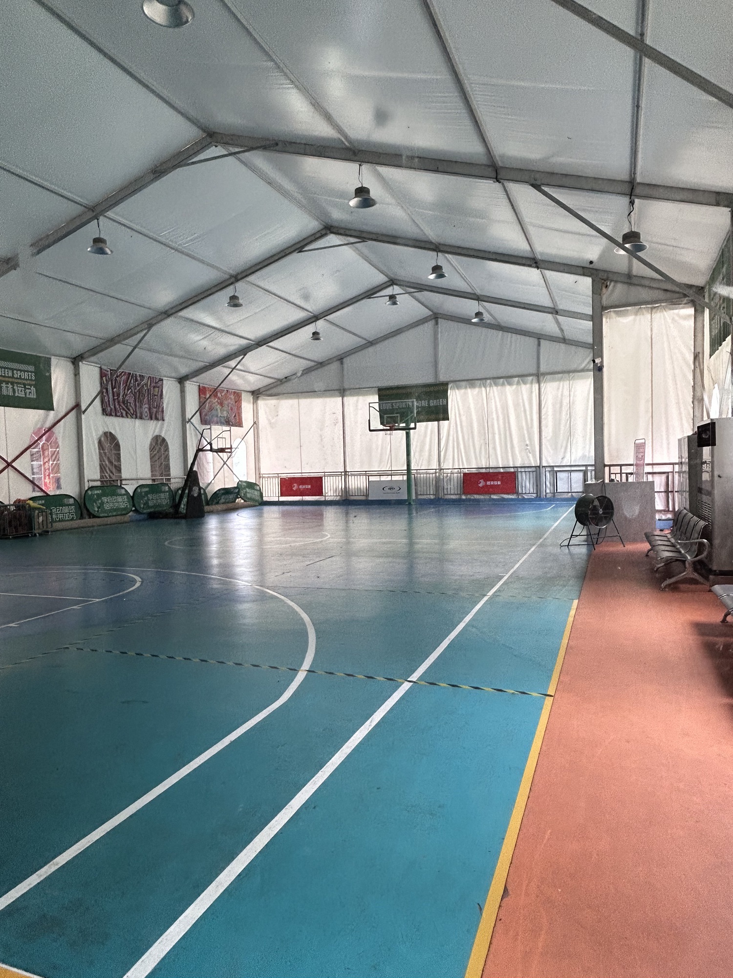 场地封面-莫格林运动篮球馆