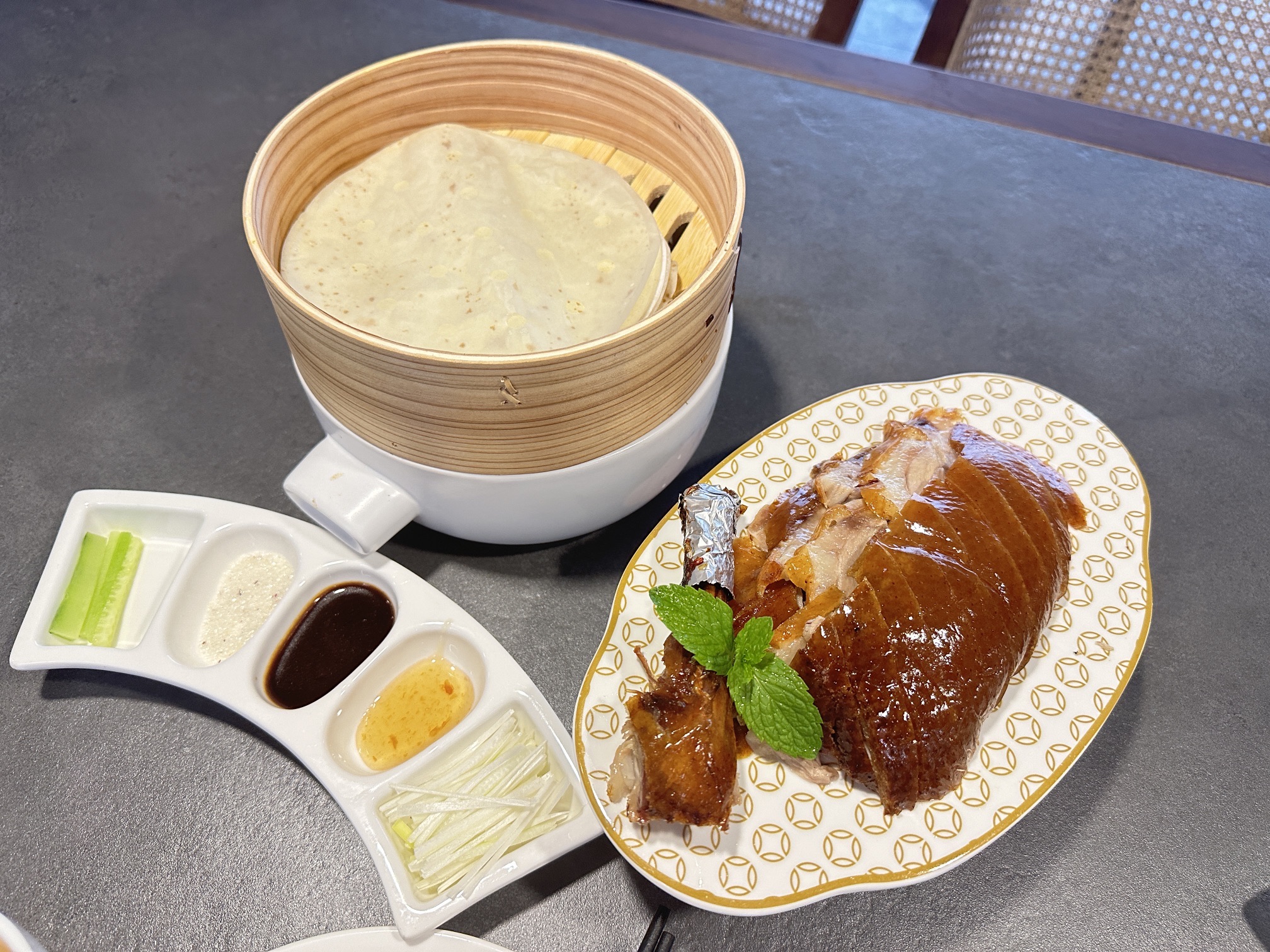西安烤鸭店(唐都里店)