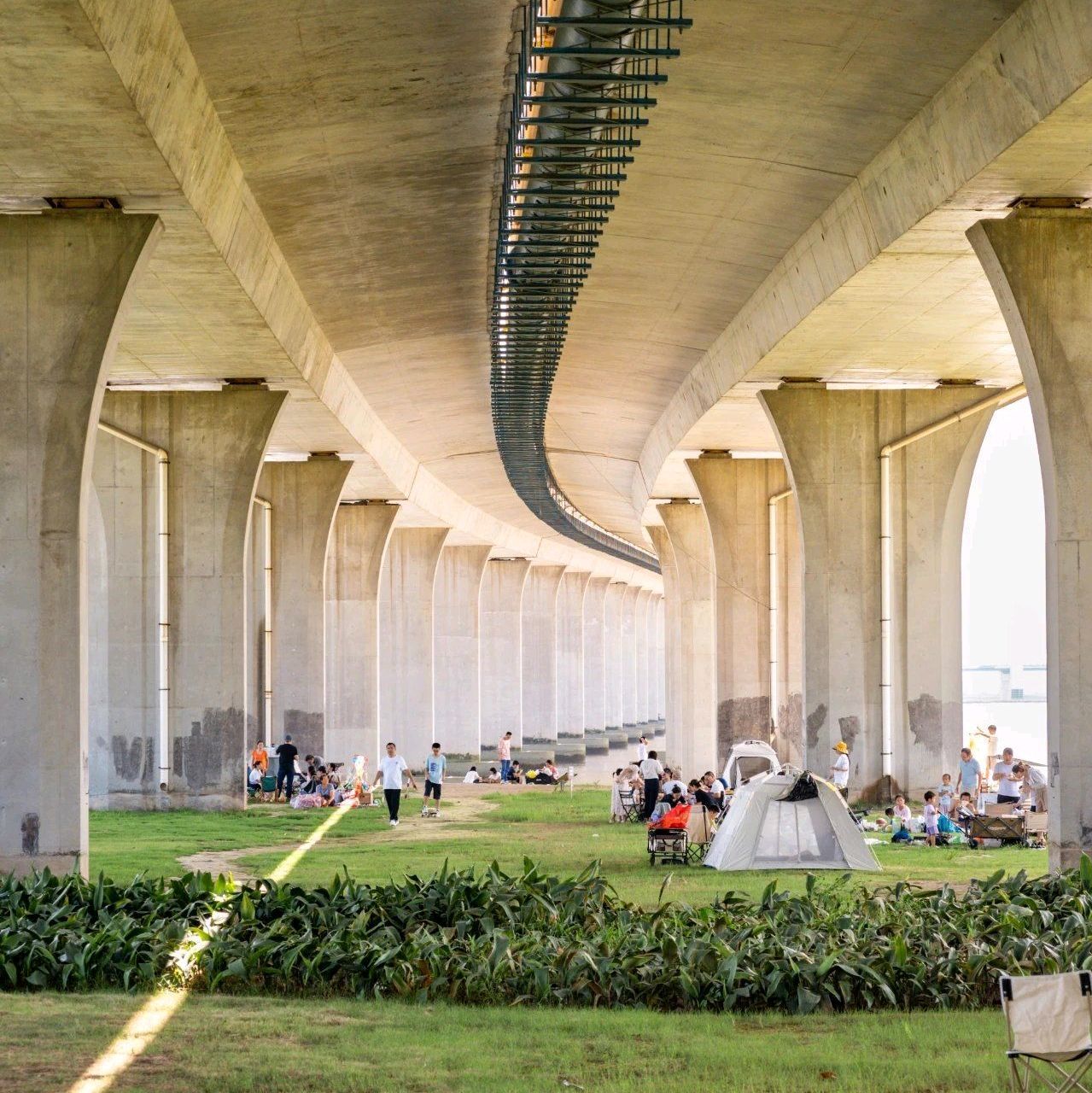 南沙凫洲大桥超级堤露营地