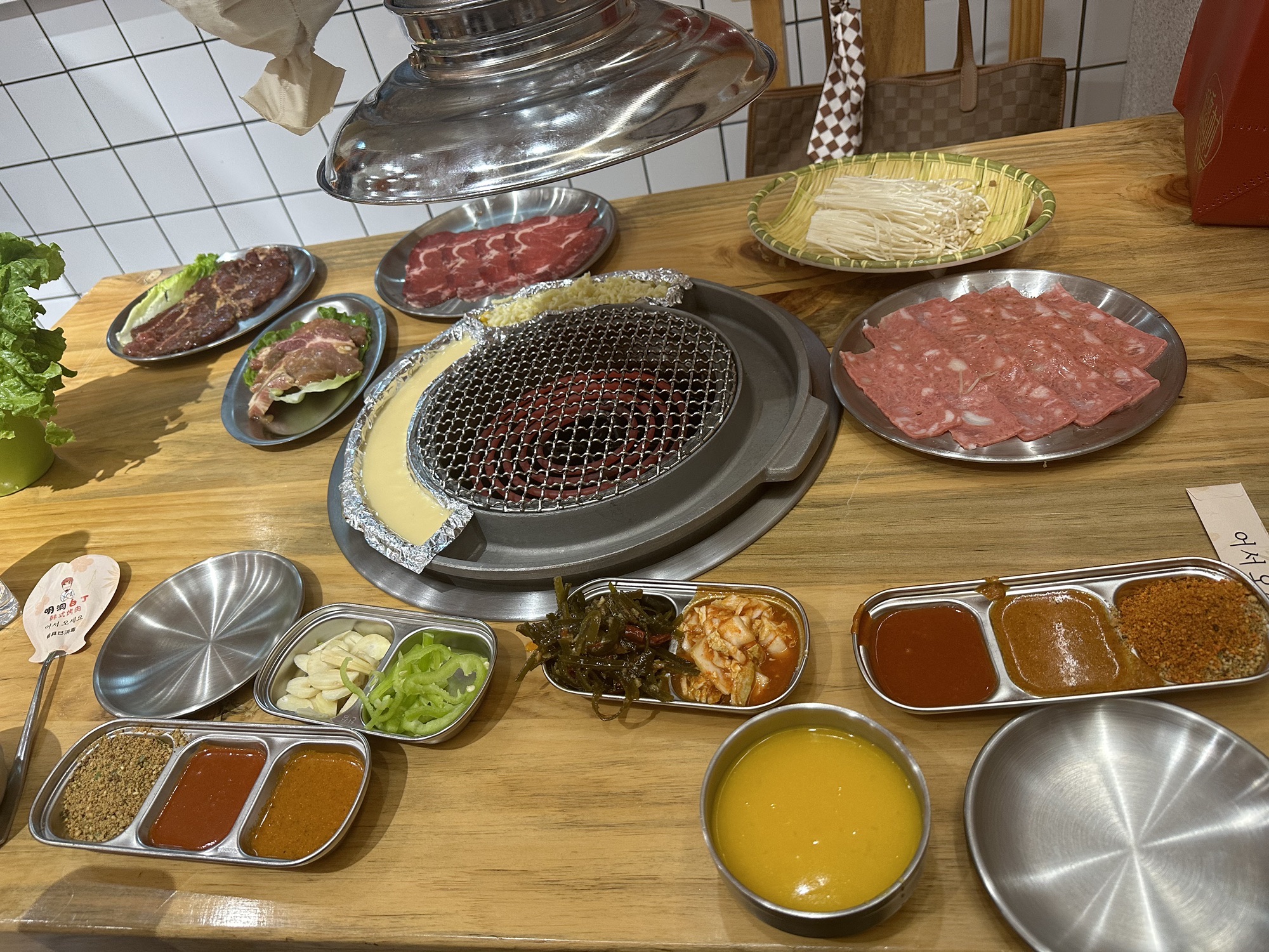 明洞白丁韩式烤肉(天津杉杉奥特莱斯广场店)