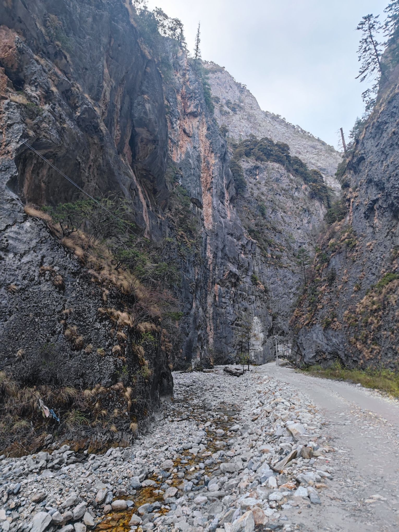 巴巴沟蓝松湖(暂停开放)旅行图片 2