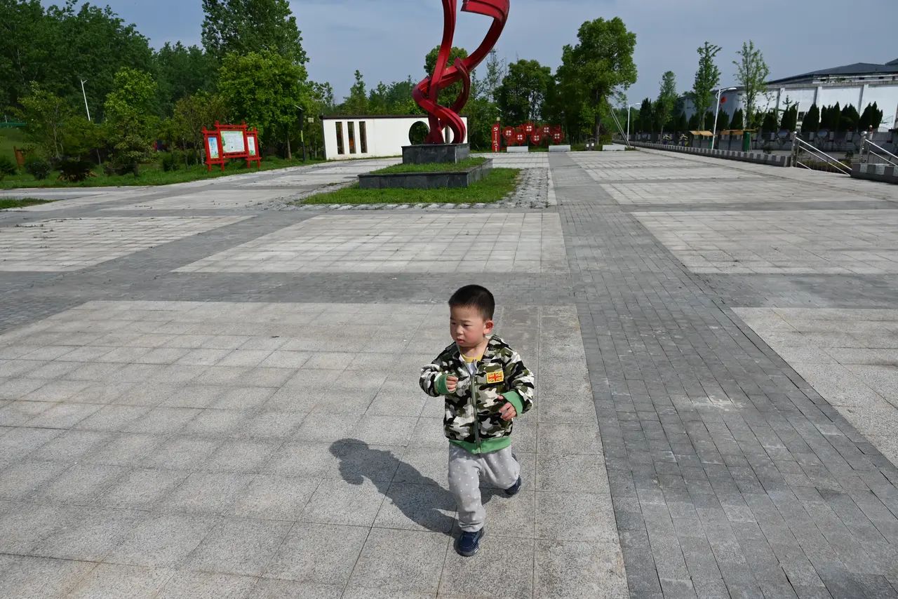 赤湖烈士纪念塔旅行图片 2