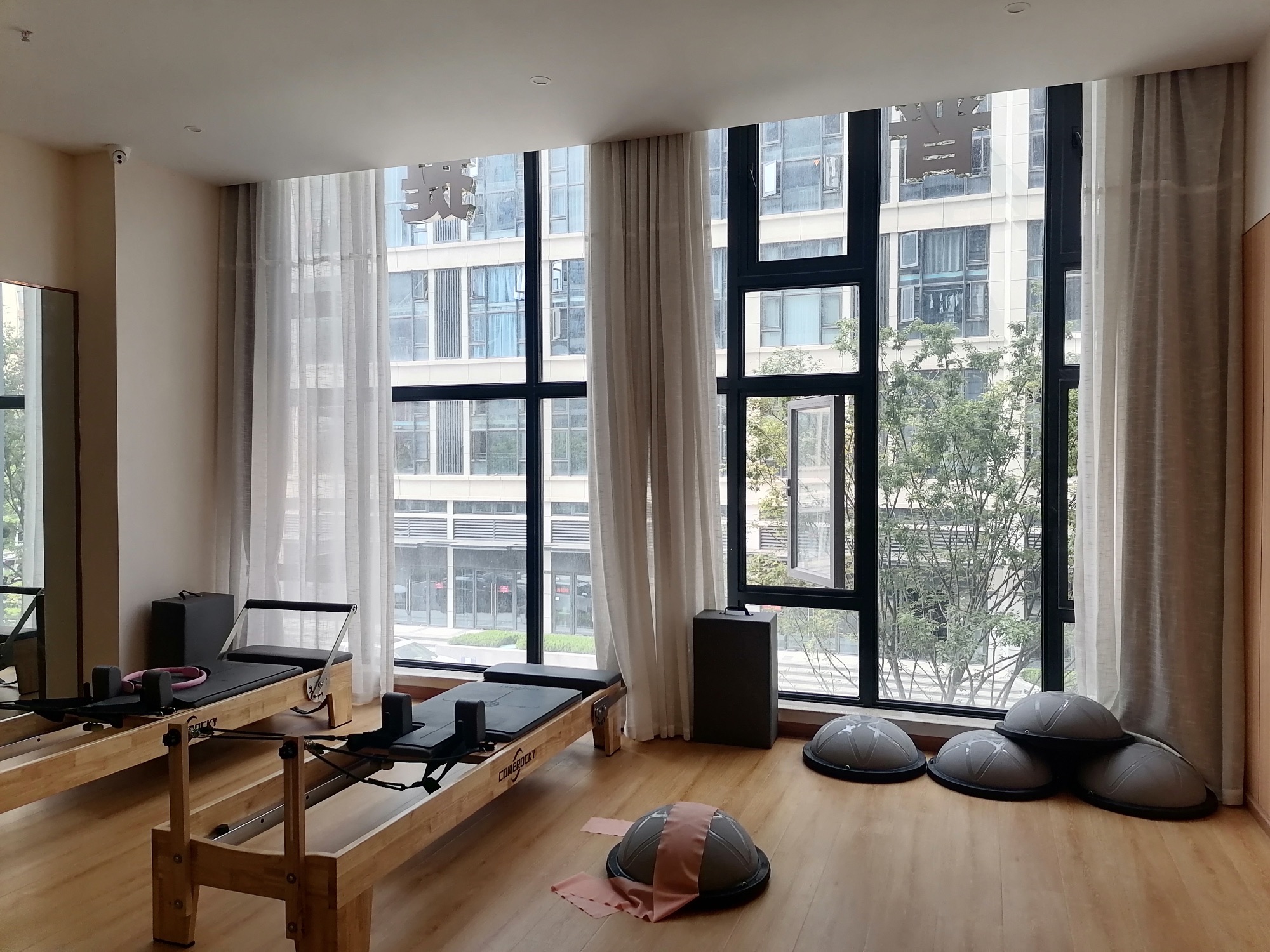 场地封面-悠练瑜伽普拉提会所(龙湖店)