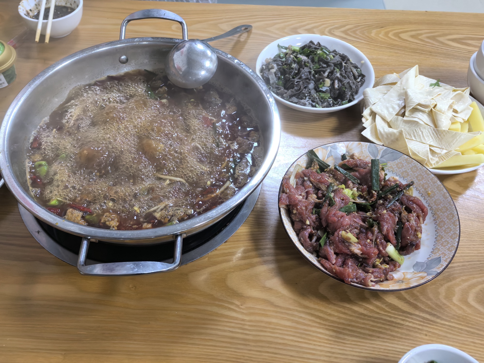 贵州铜锅牛肉馆(椰岛阳光花园C区店)