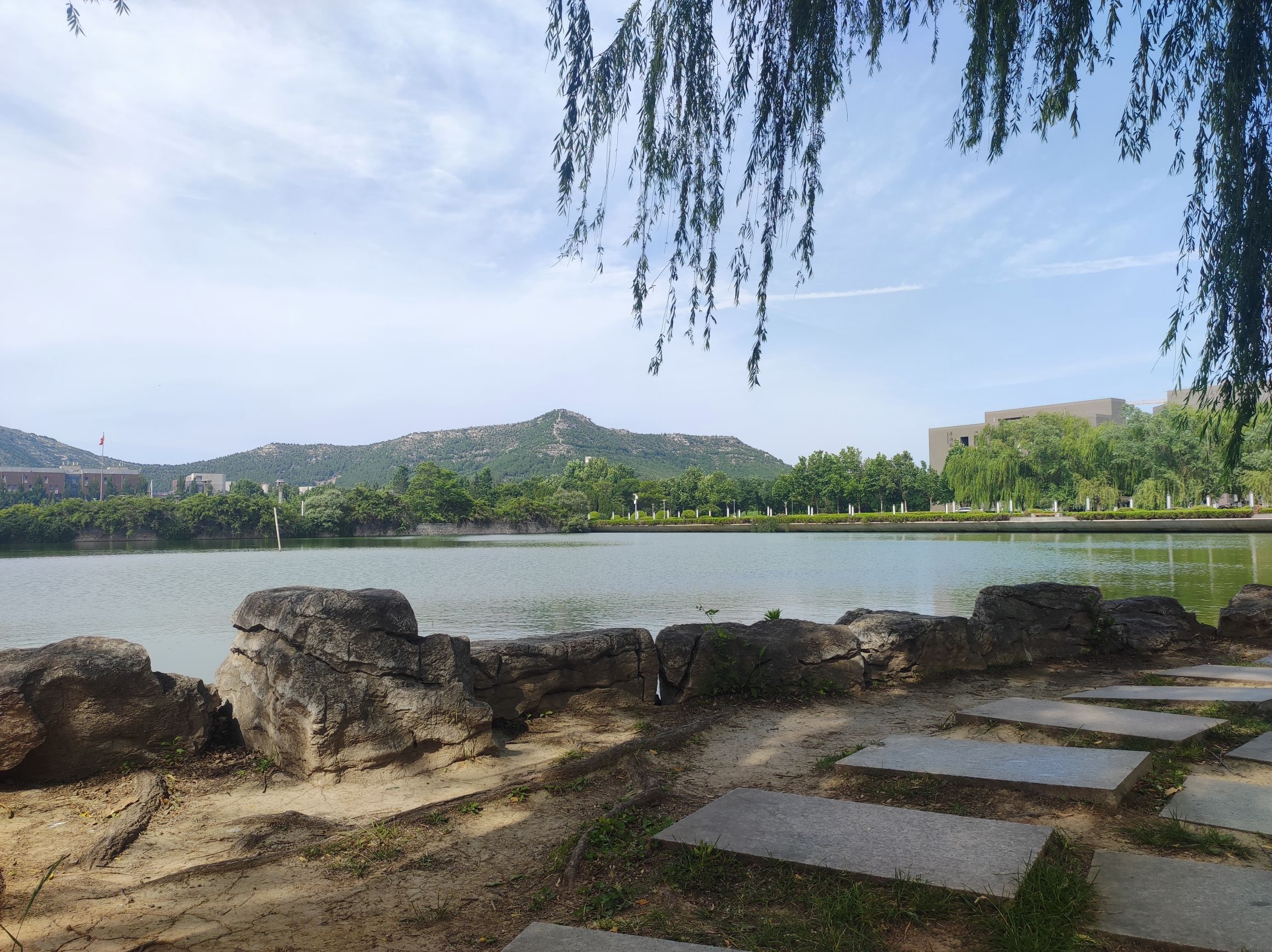 山东师范大学天颐广场旅行图片 2