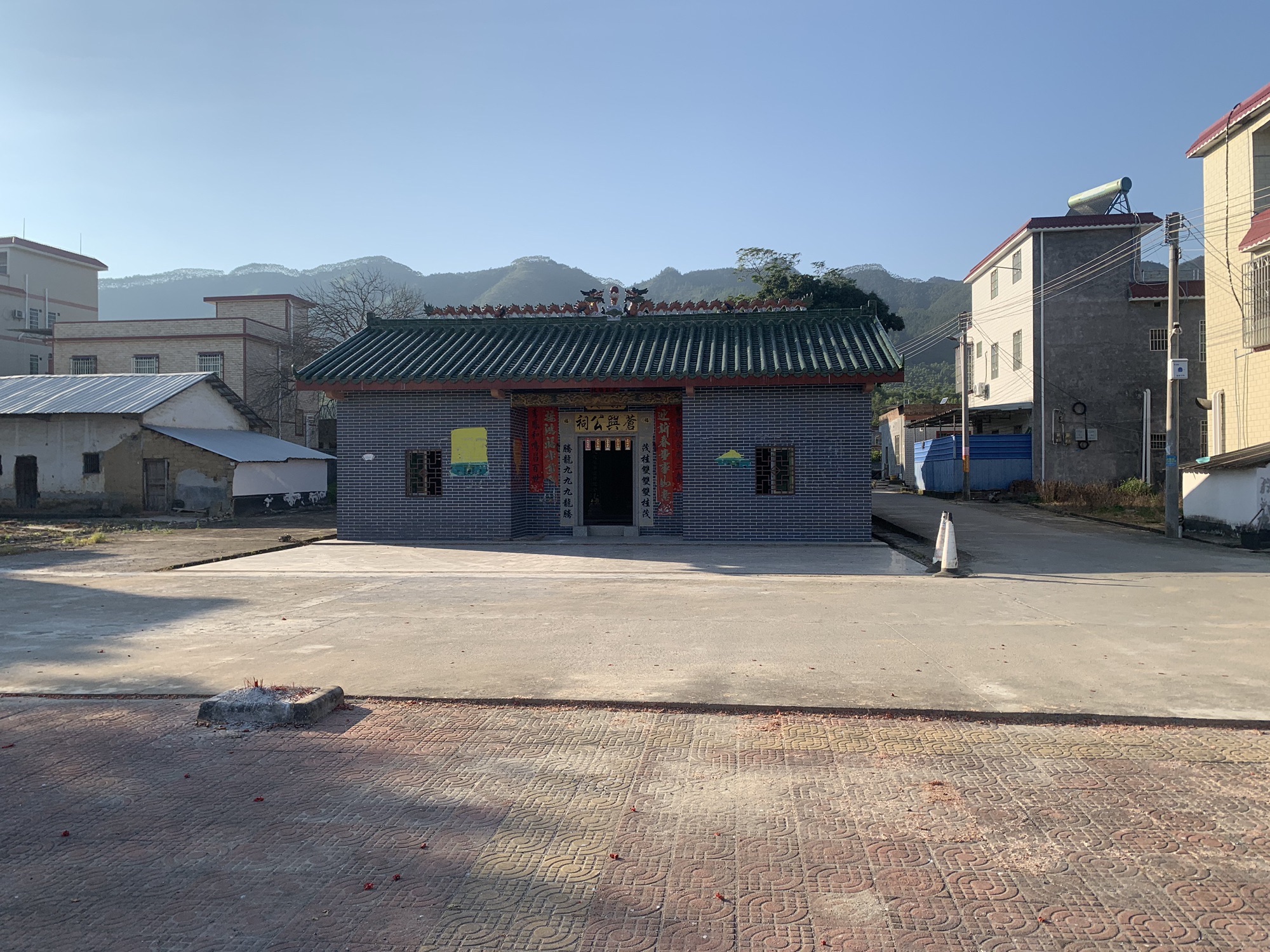打油林祠堂