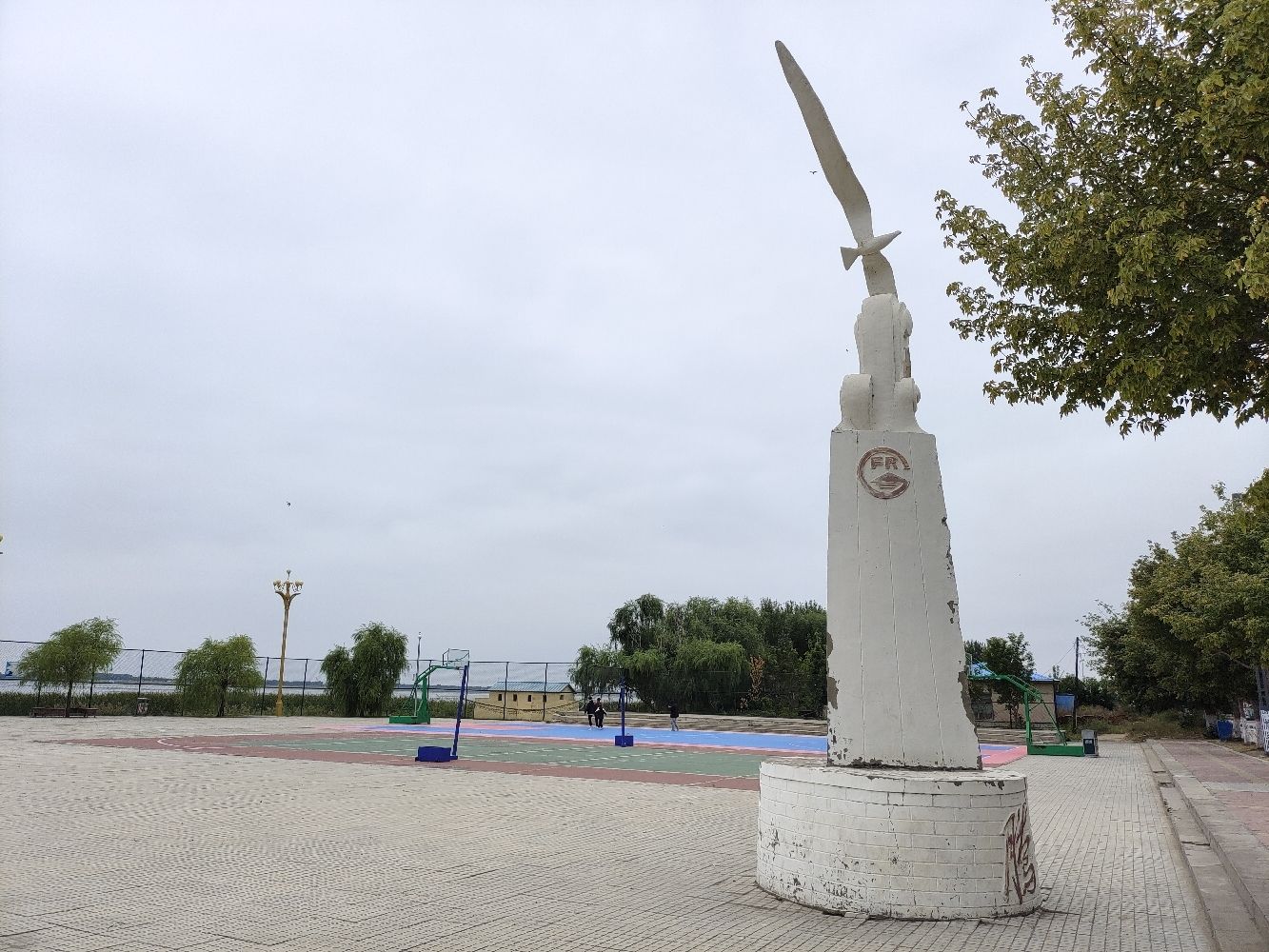 他拉红休闲广场旅行图片 2