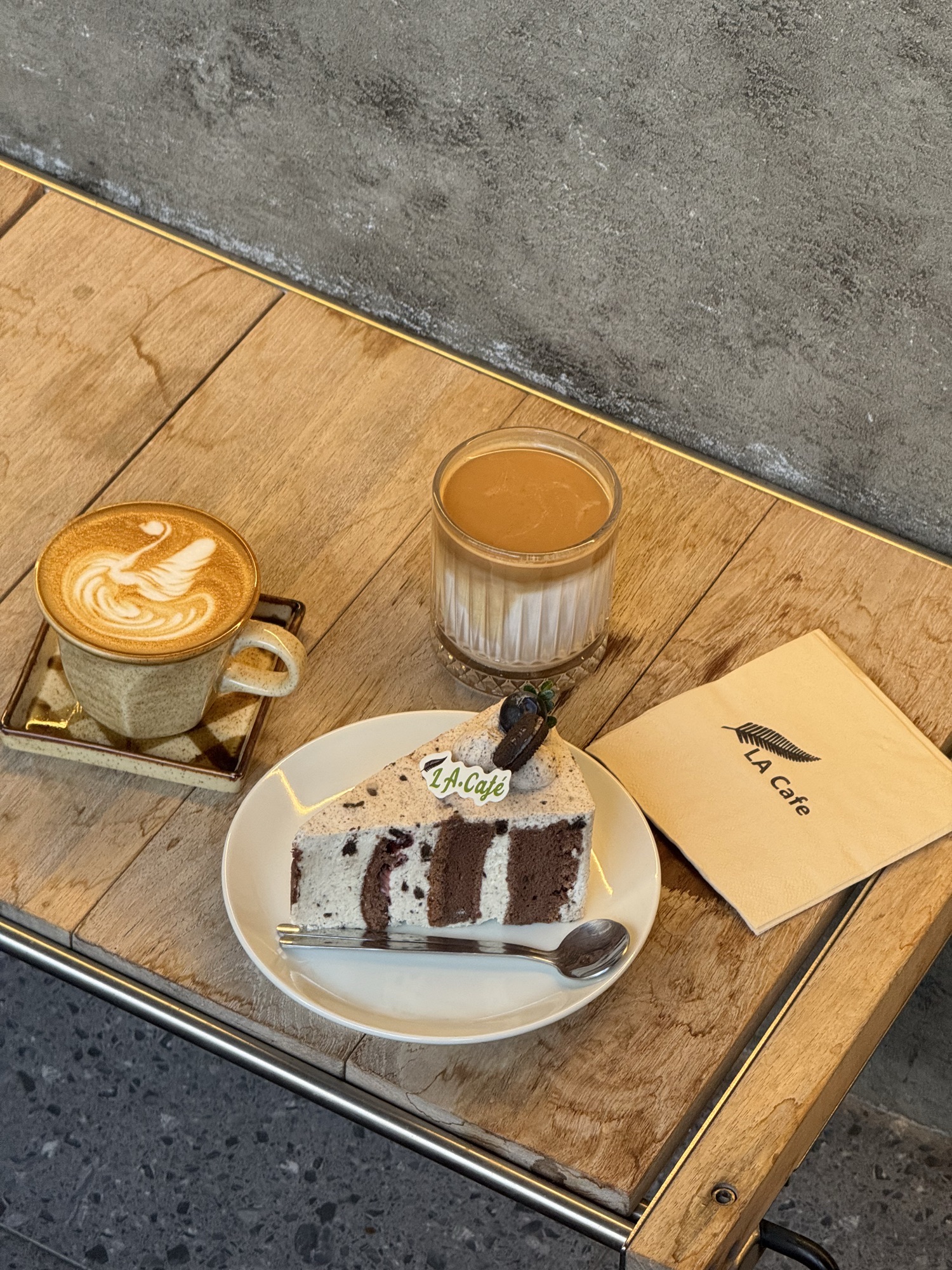 LA CAFE(航空古地石广场店) · Xiamen