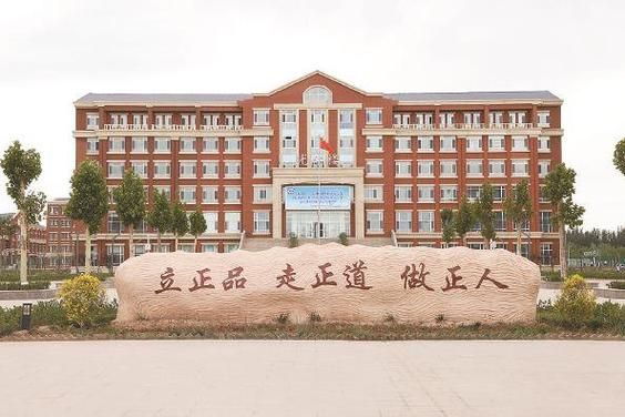 喀什六中