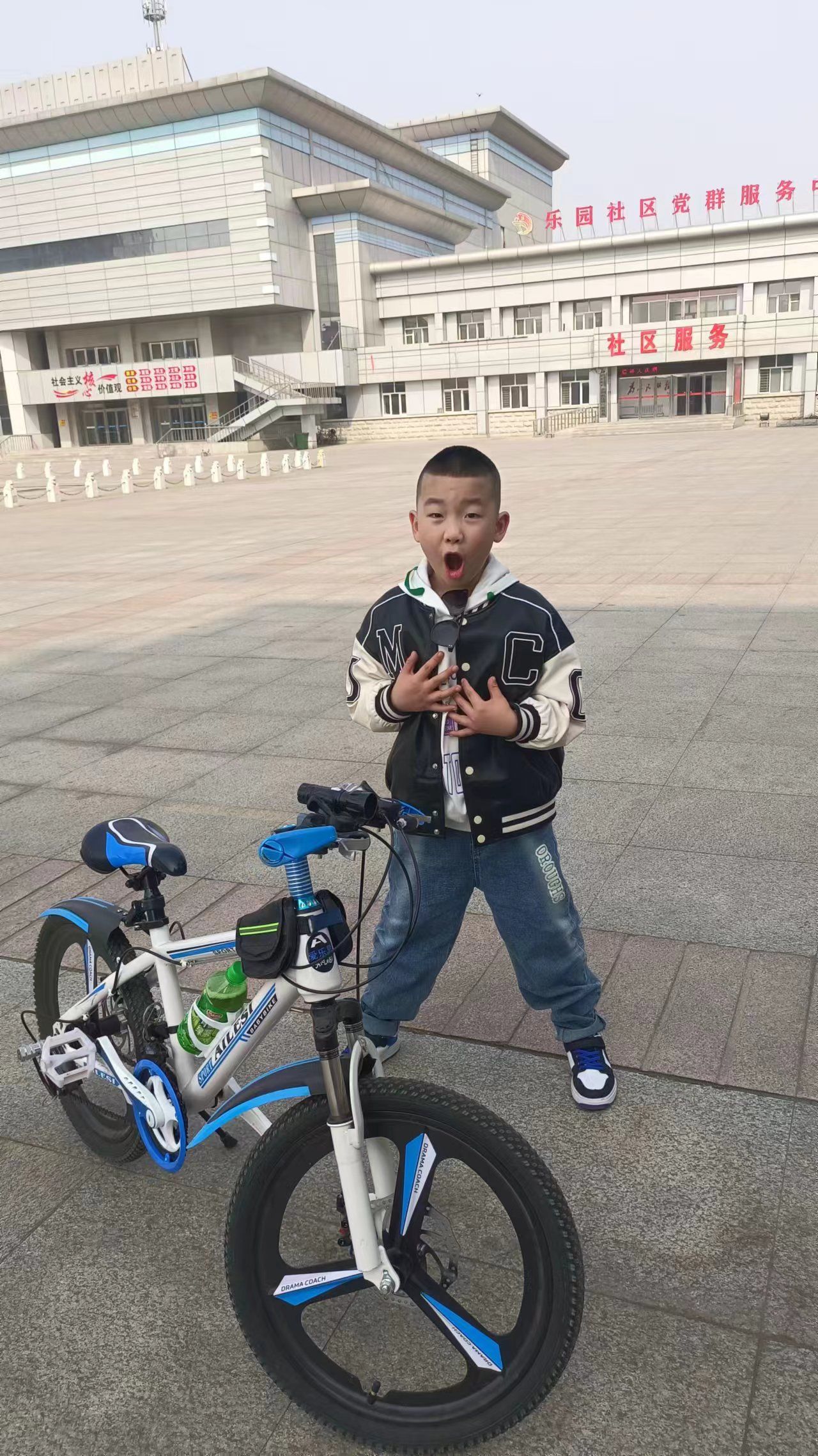 林源镇广场旅行图片 1