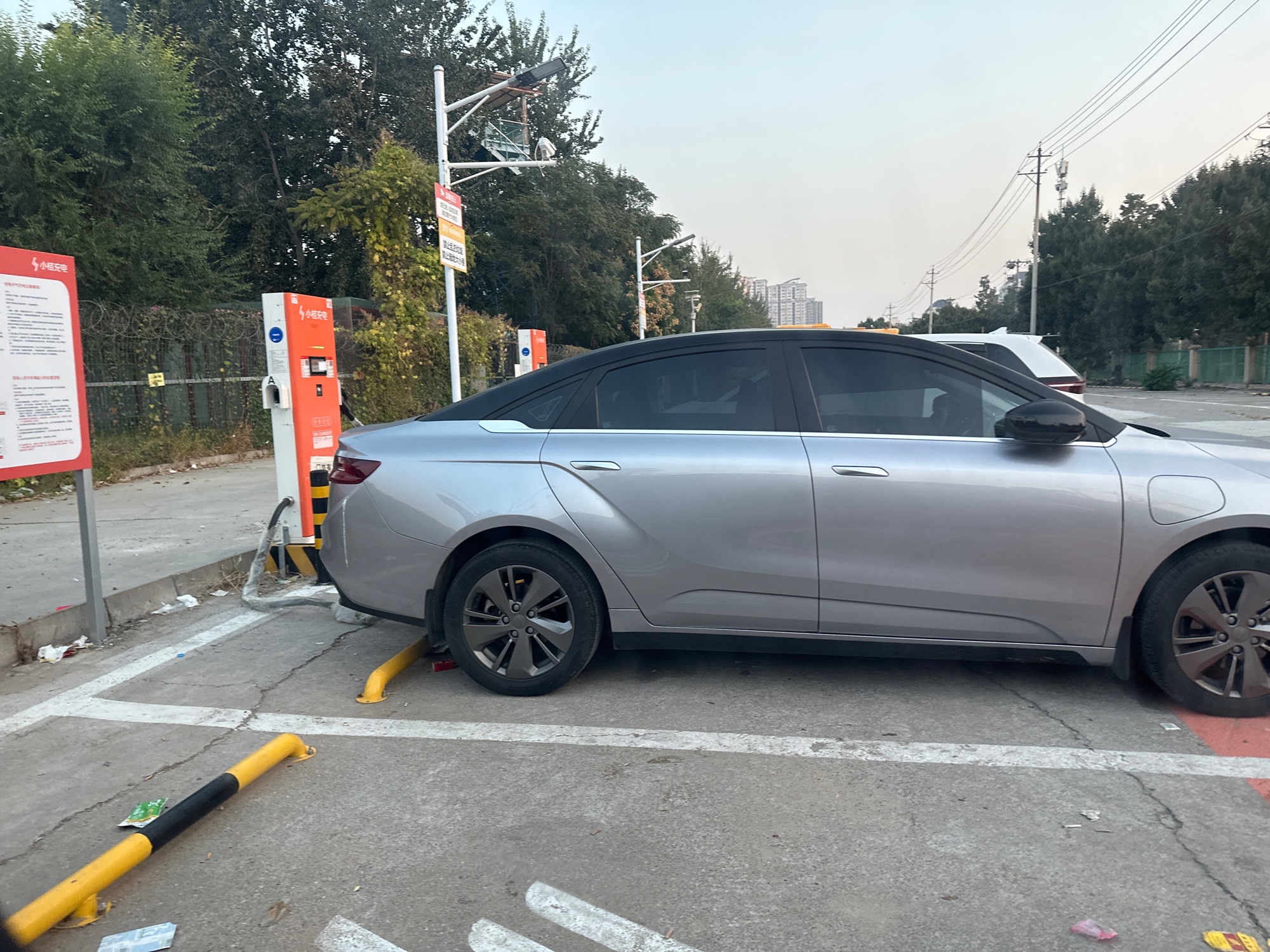 小桔充电汽车充电站(北京丰台欢乐水魔方充电站)