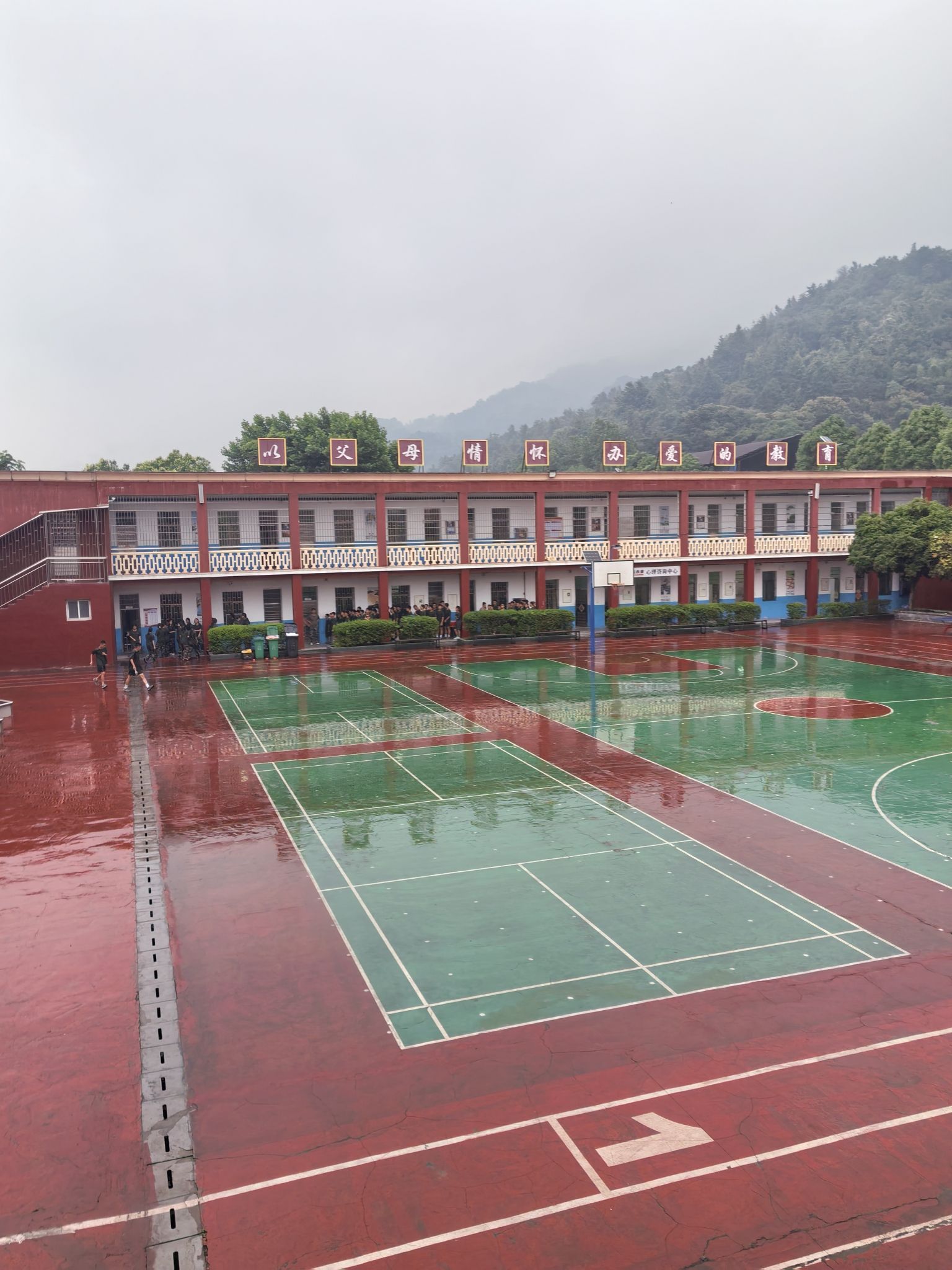 资兴市德志未来素质教育学校