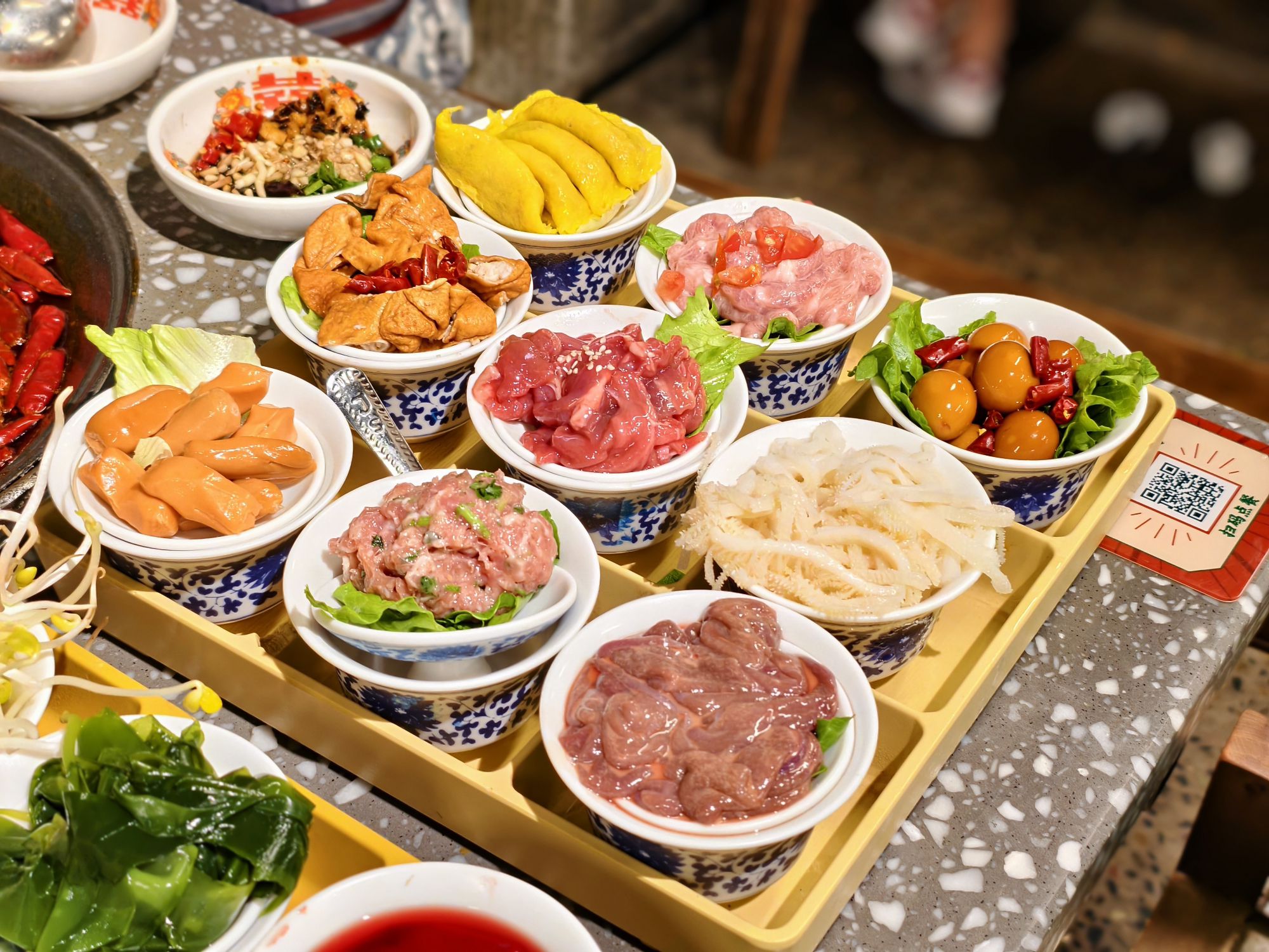 红九格老火锅·防空洞火锅(解放碑店)