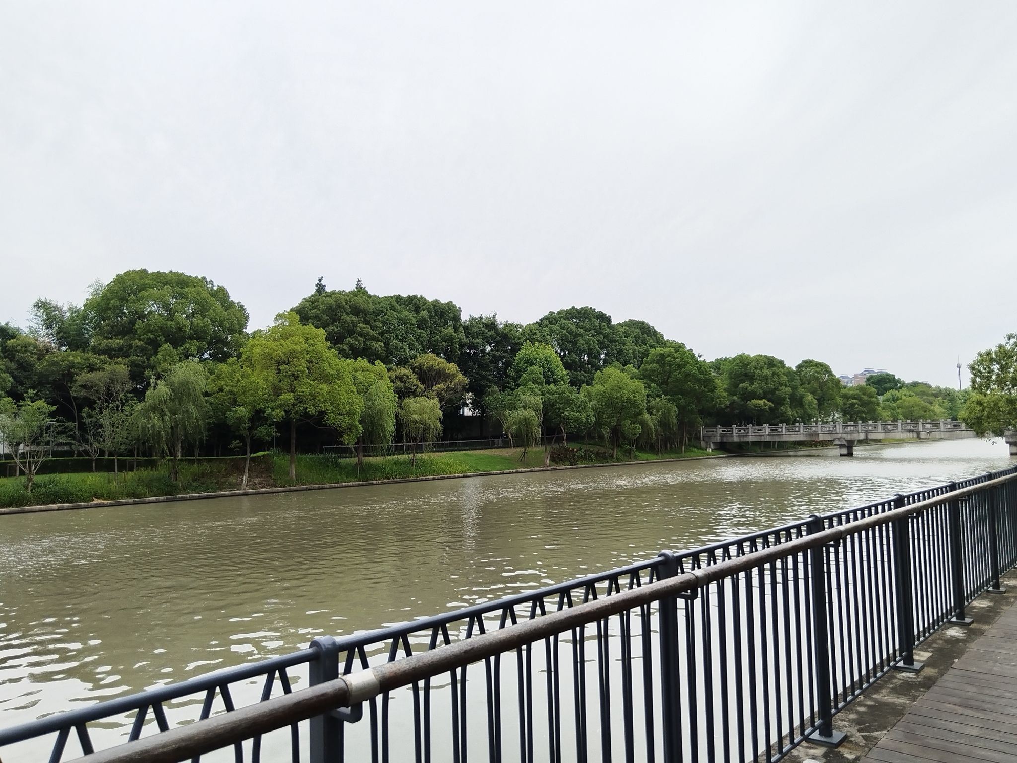 陆家嘴水环旅行图片 1
