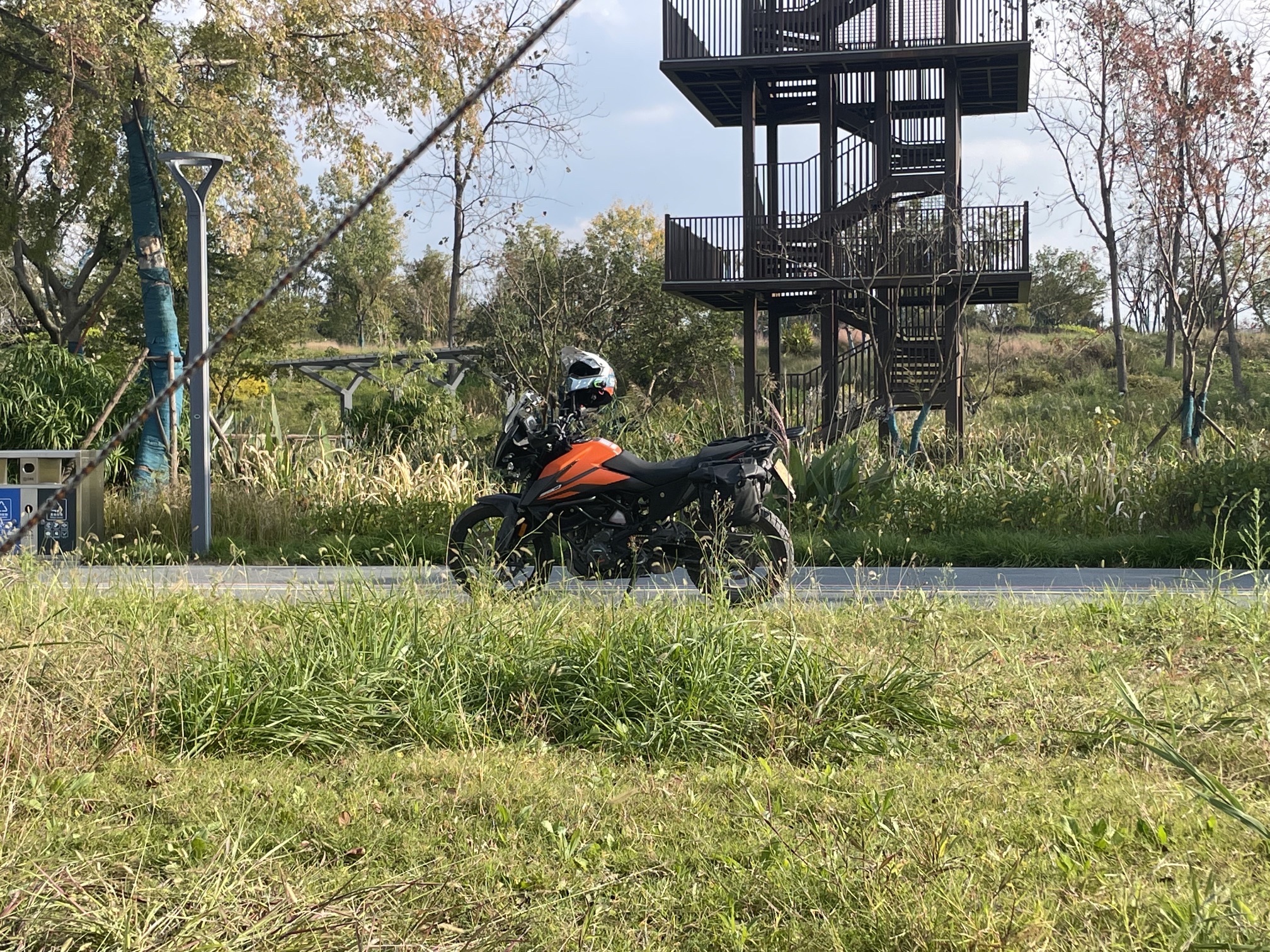 场地封面-富春江村露营地