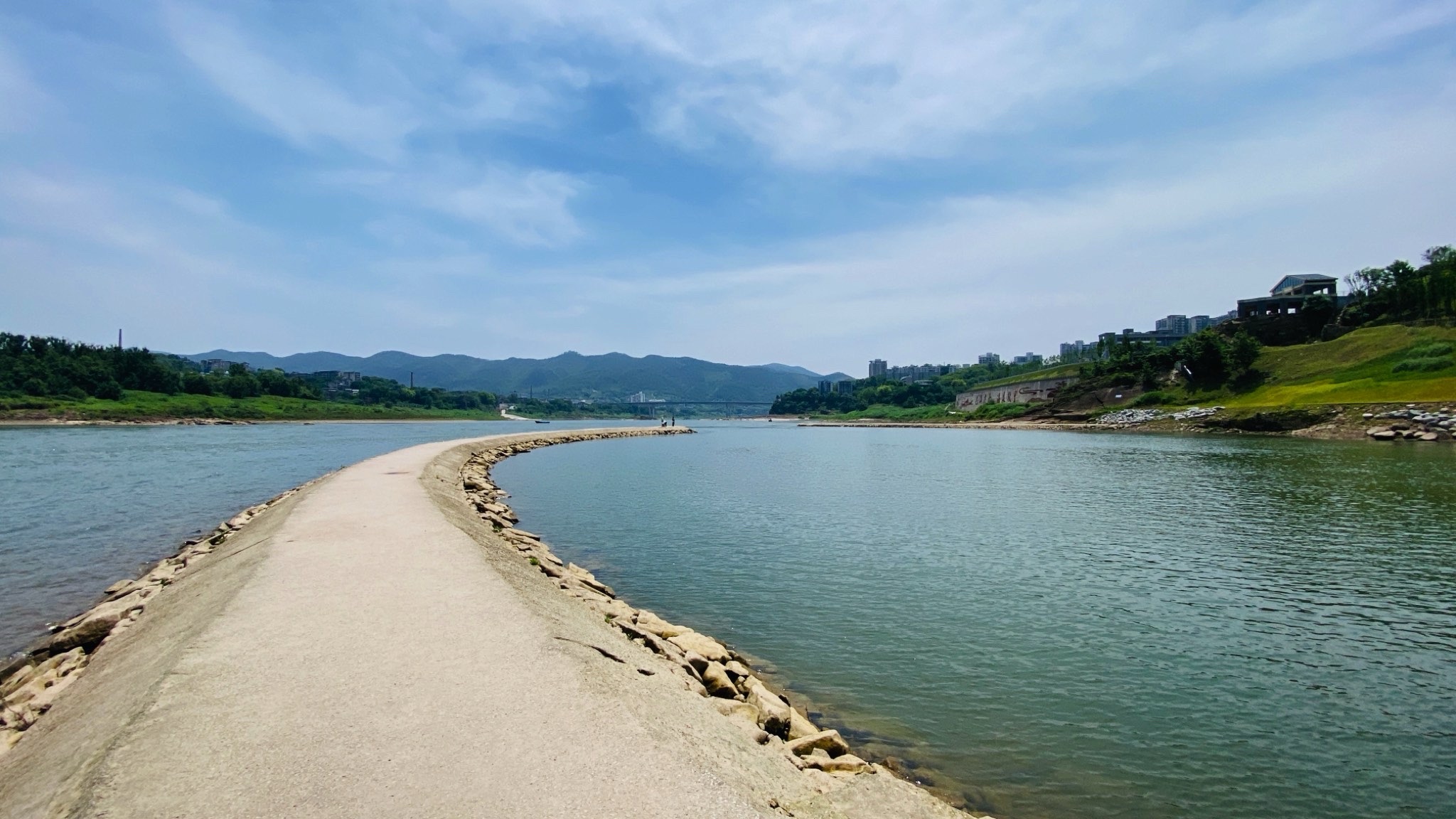 白鱼石公园旅行图片 1