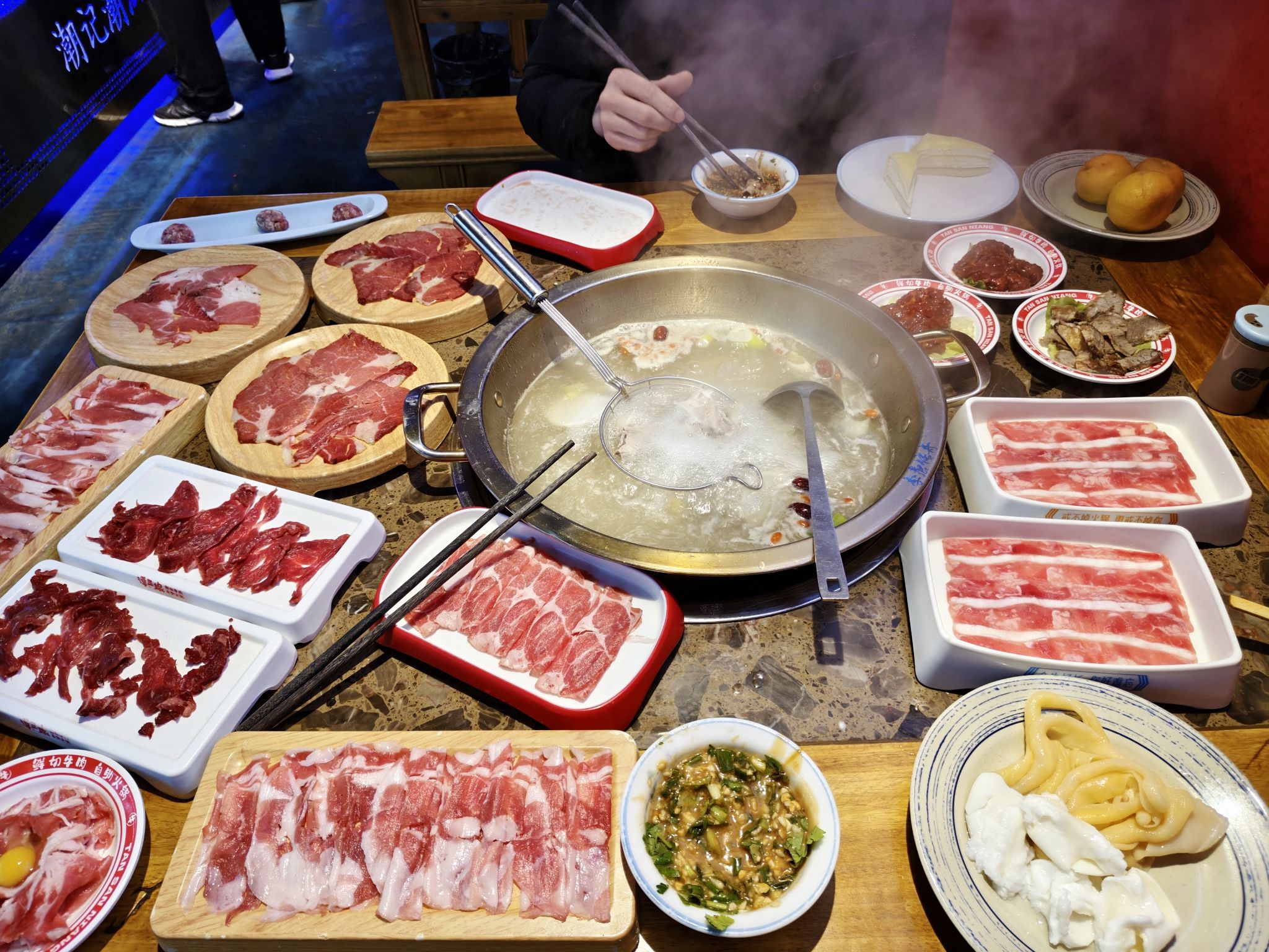 潮记潮汕牛肉自助火锅(五一大道店)
